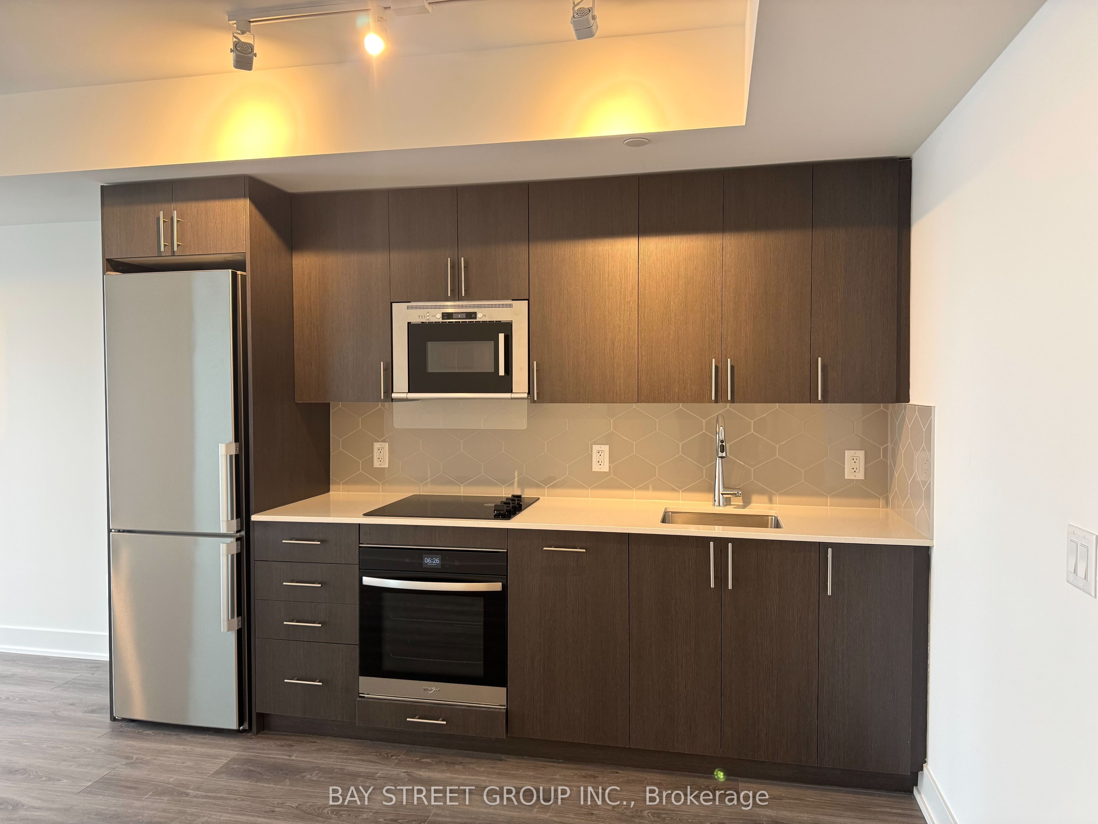 2545 Simcoe Street N 1010, Oshawa, ON L1L 0W3 photo 3