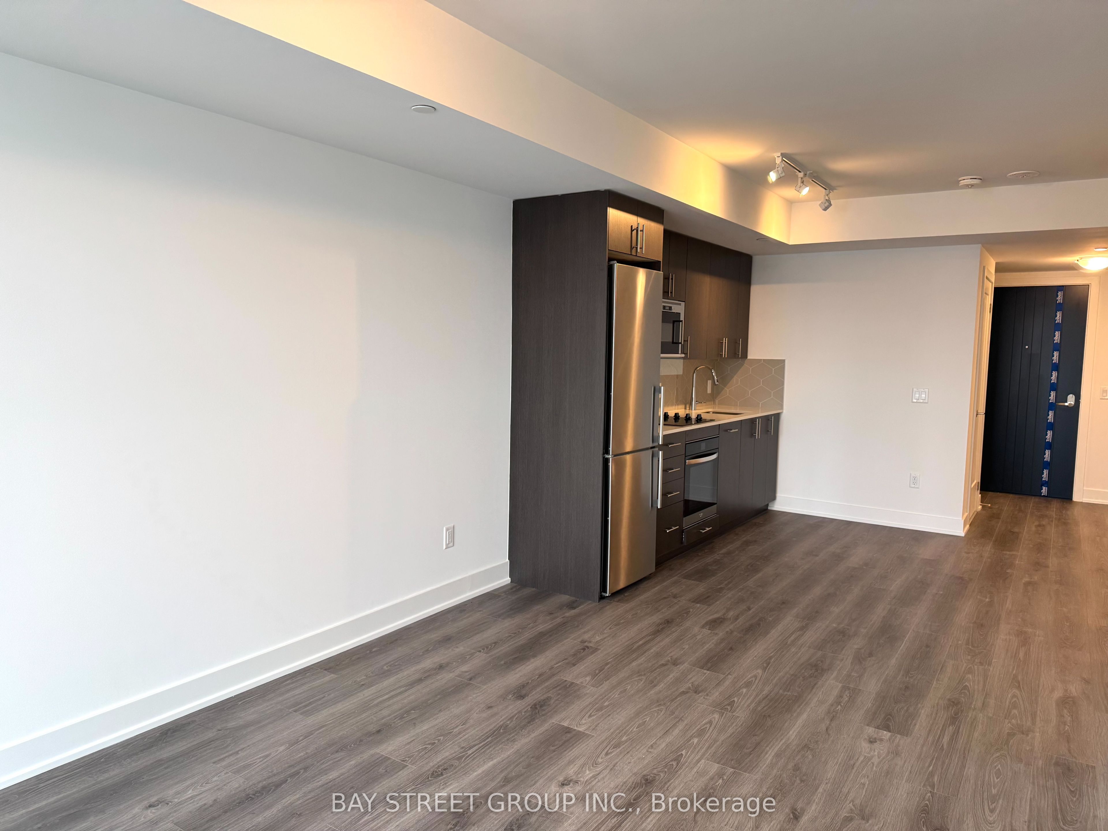 2545 Simcoe Street N 1010, Oshawa, ON L1L 0W3 photo 5