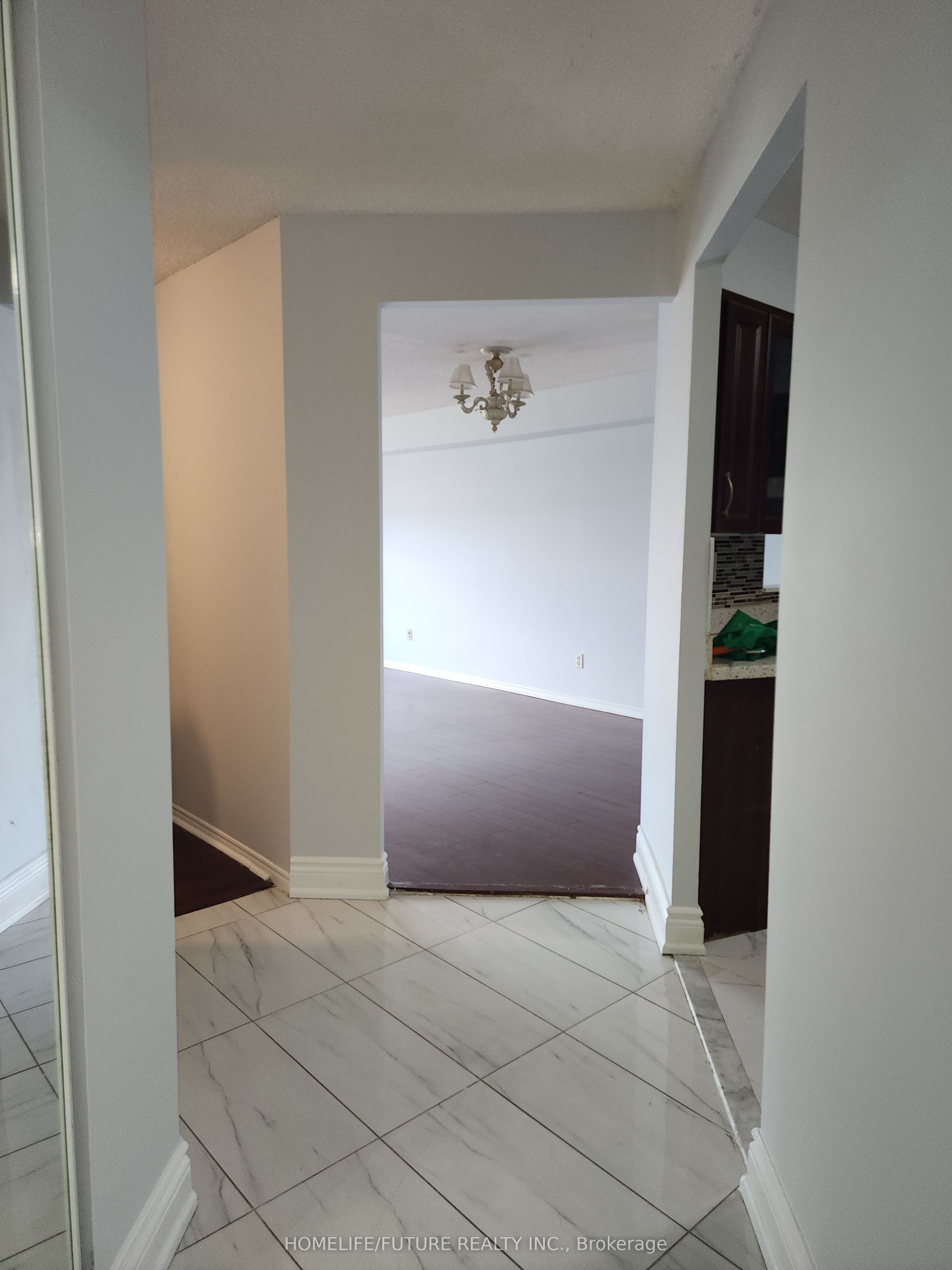 410 Mclevin Avenue 1101, Toronto, ON M1B 5J5 photo 5