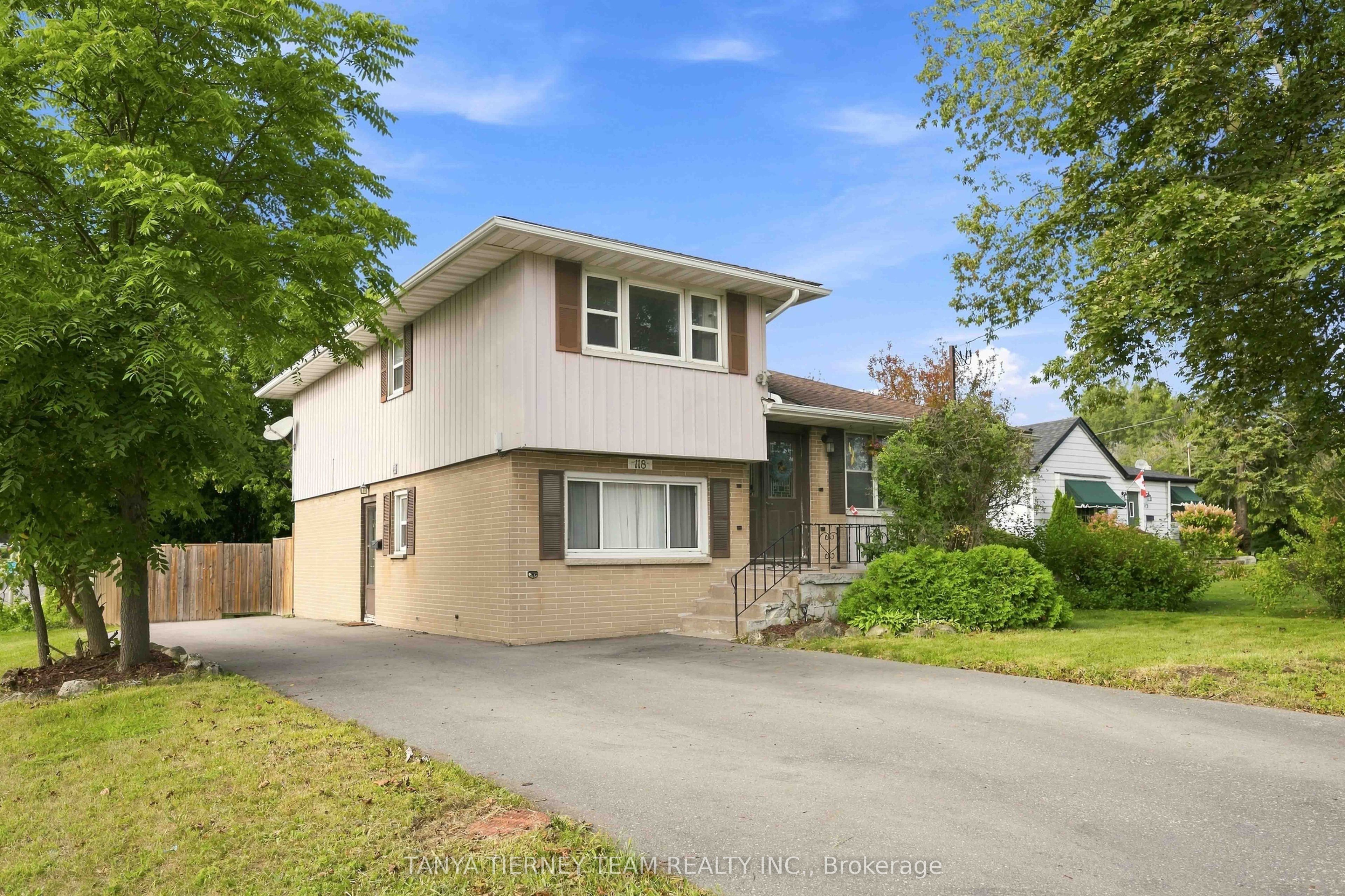 118 Rossland Road W, Oshawa, ON L1G 2V6 photo 2