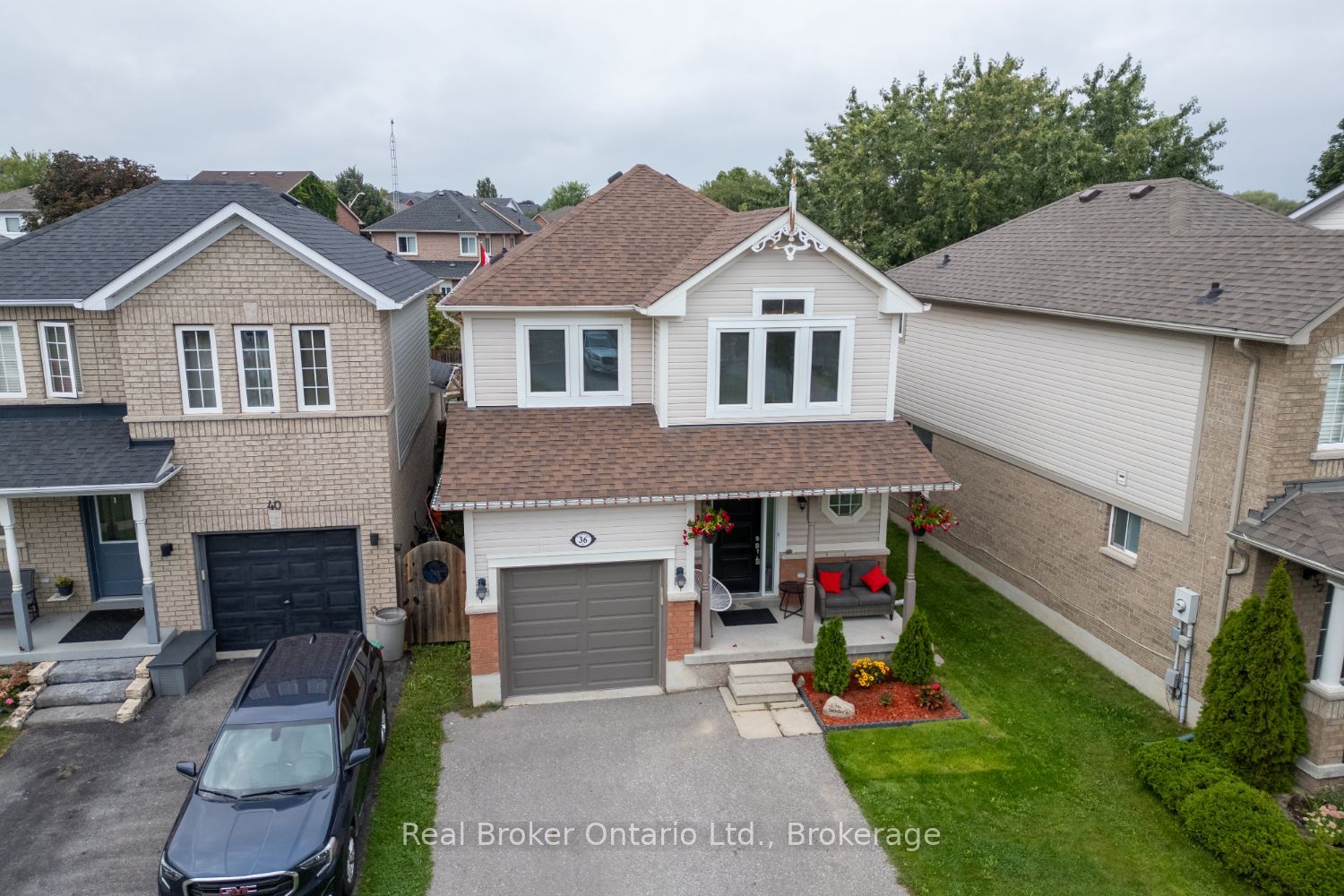 36 Bannister Street, Clarington, ON L1C 5L8 photo 3