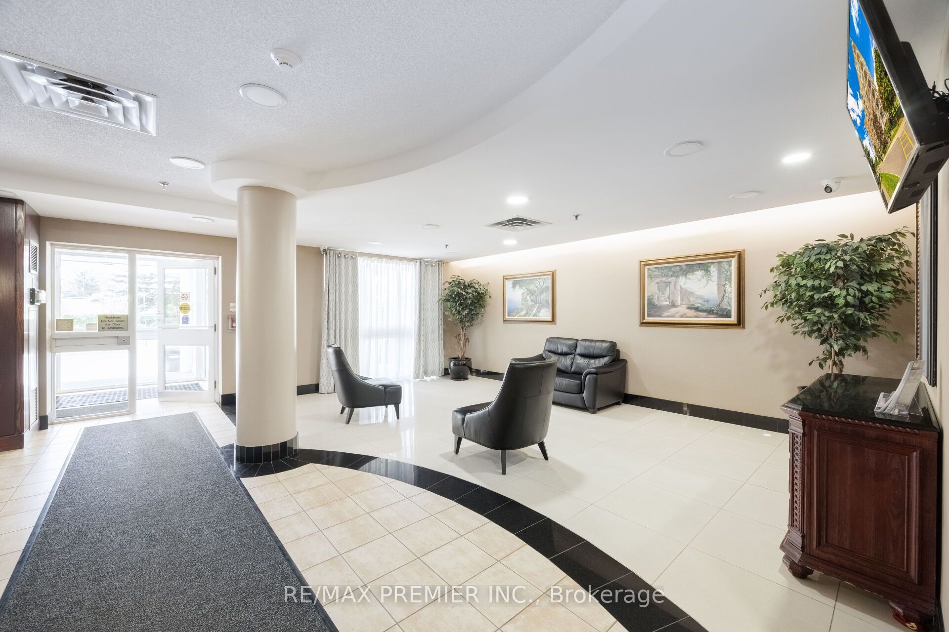 480 Mclevin Avenue 314, Toronto, ON M1B 5N9 photo 5
