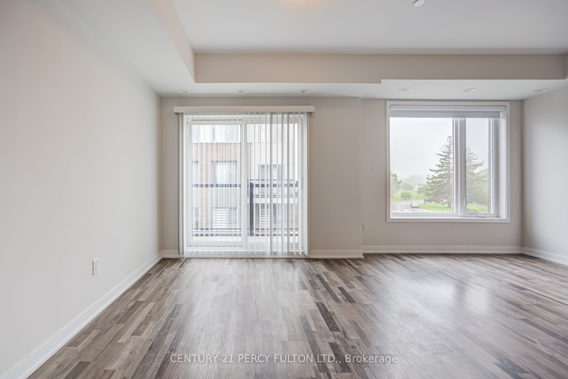 1460 Whites Road 318, Pickering, ON L1V 0E8 photo 5