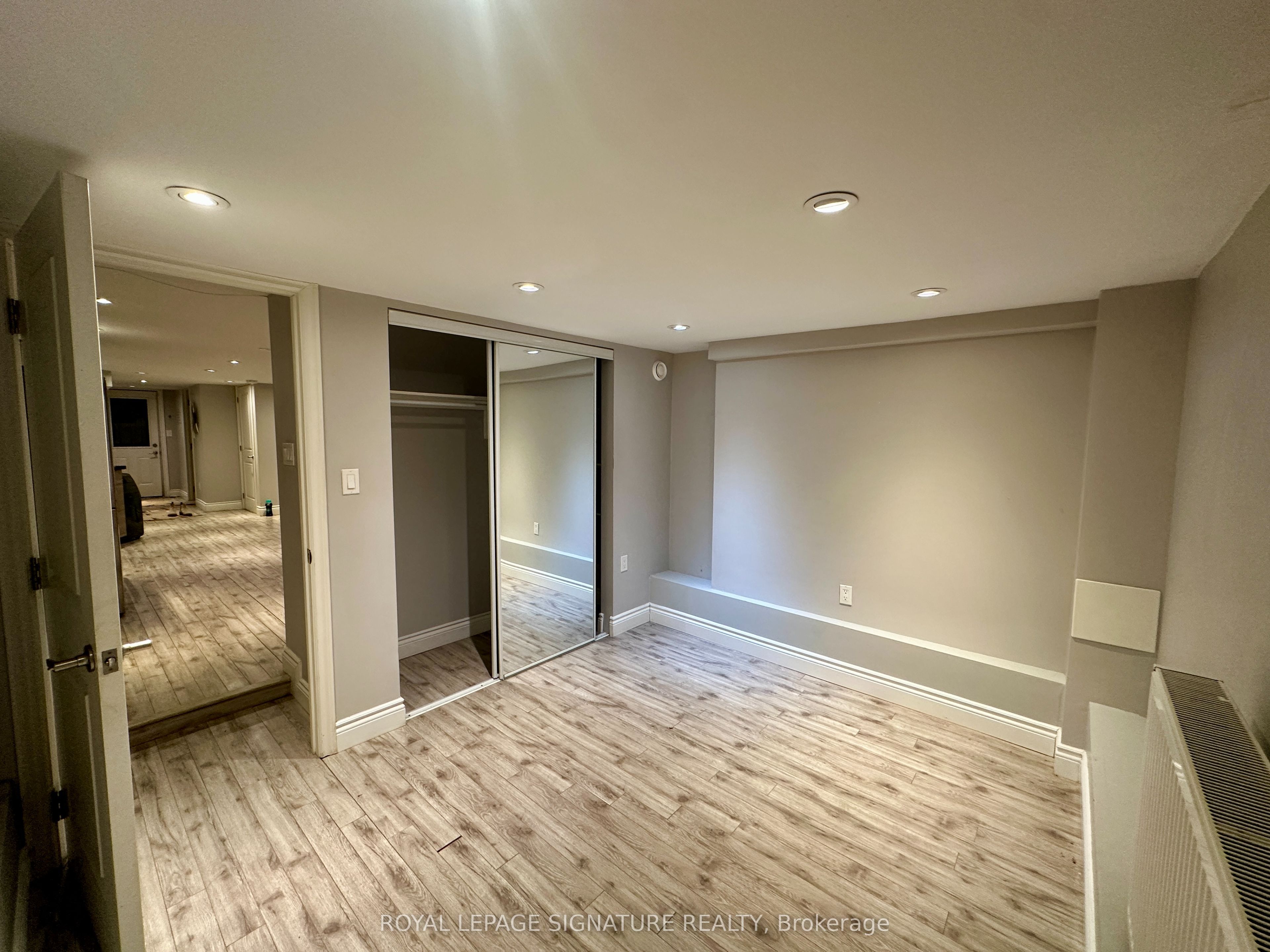 66 Condor Avenue Bsmt, Toronto, ON M4J 3M9 photo 3