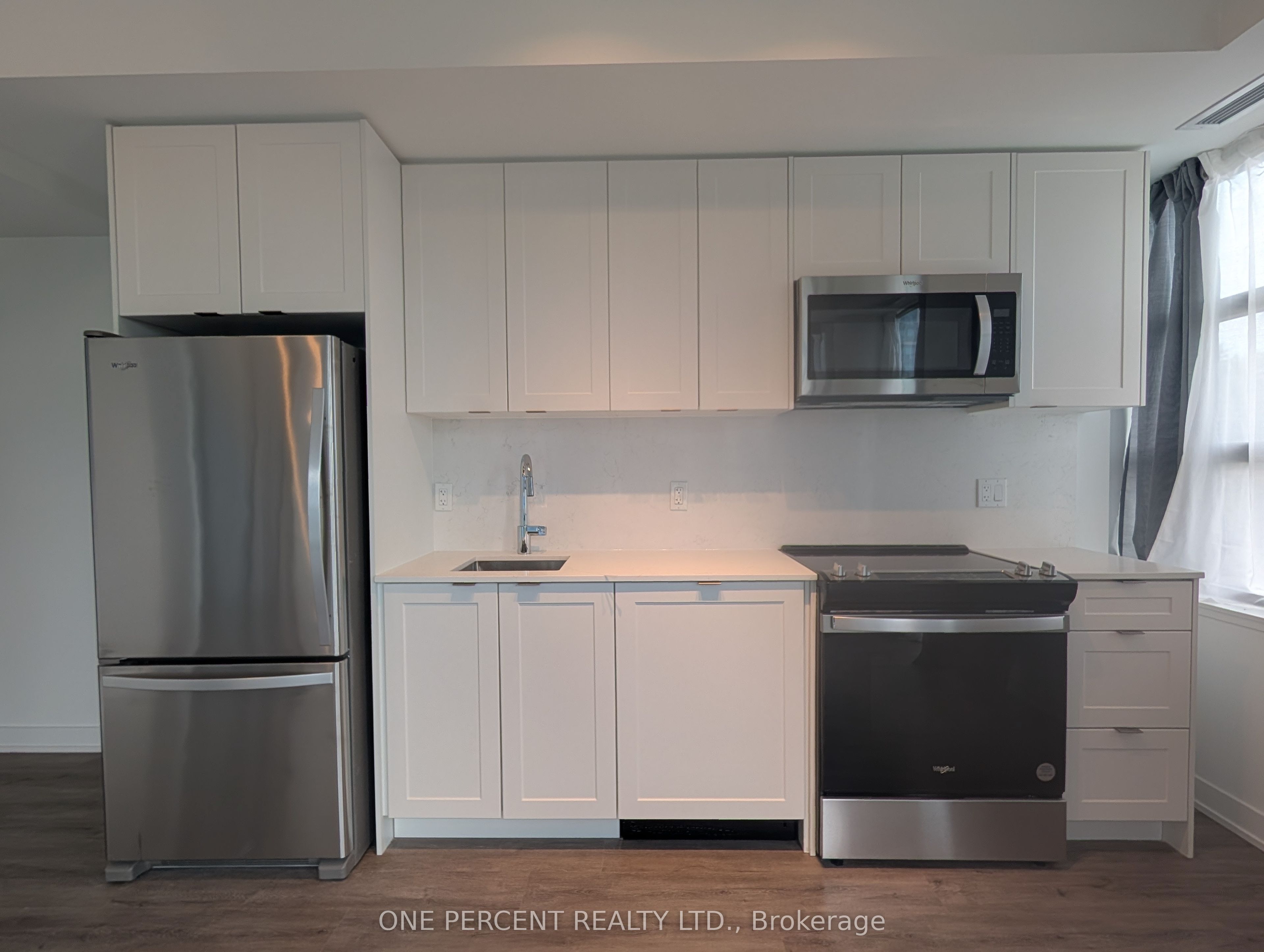 1614 Charles Street 334, Whitby, ON L1N 0P4 photo 3