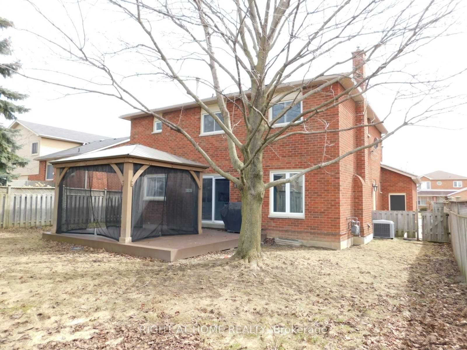 128 William Stephenson Drive, Whitby, ON L1N 8V1 photo 3