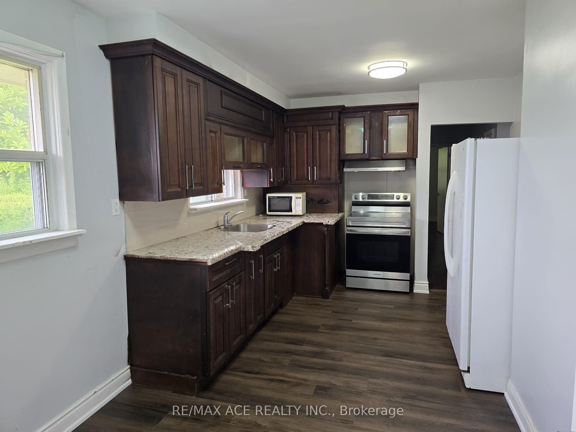 55 Brenda Crescent, Toronto, ON M1K 3C5