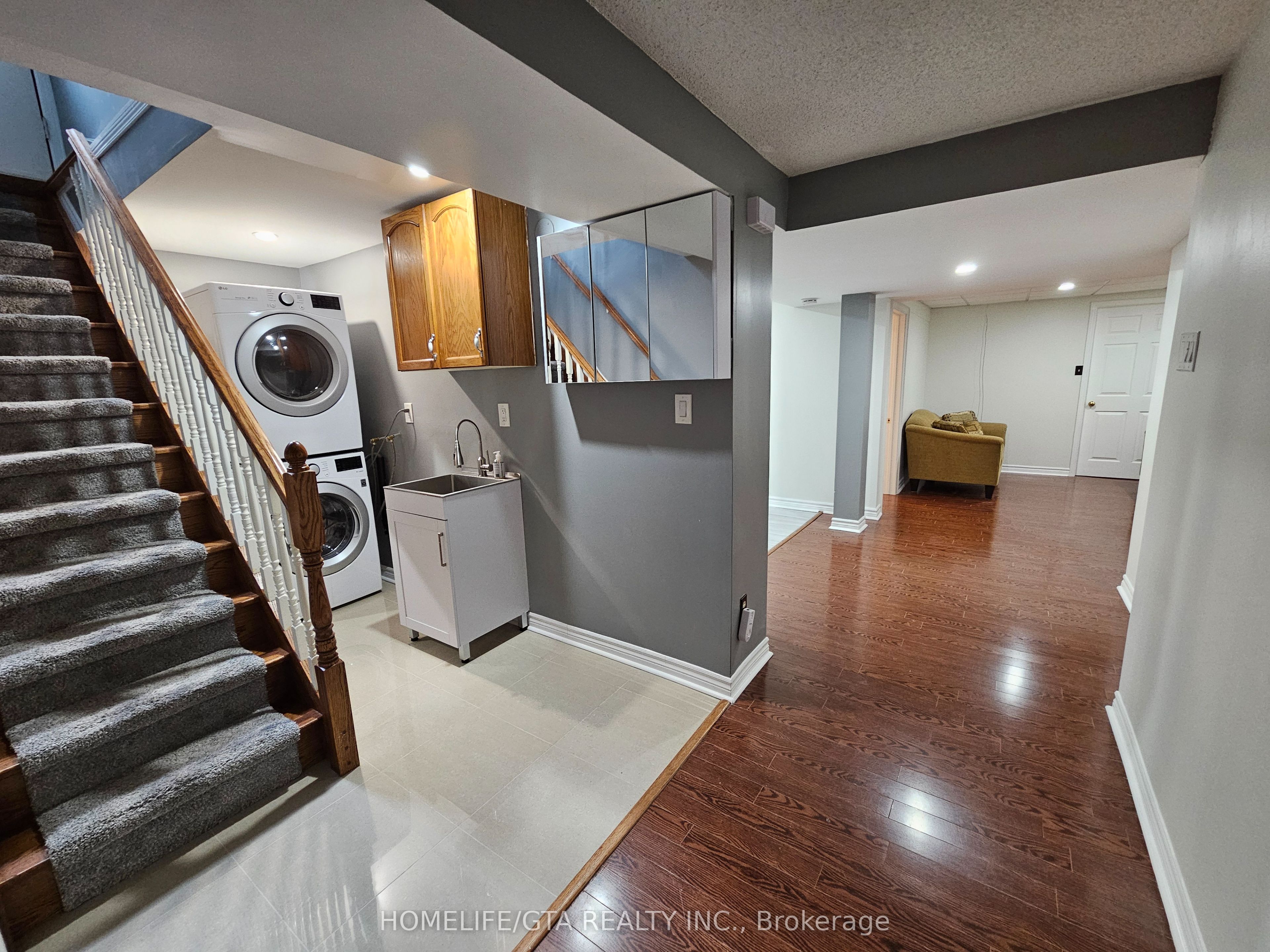 854 Darwin Drive Basement, Pickering, ON L1X 2P7 photo 5