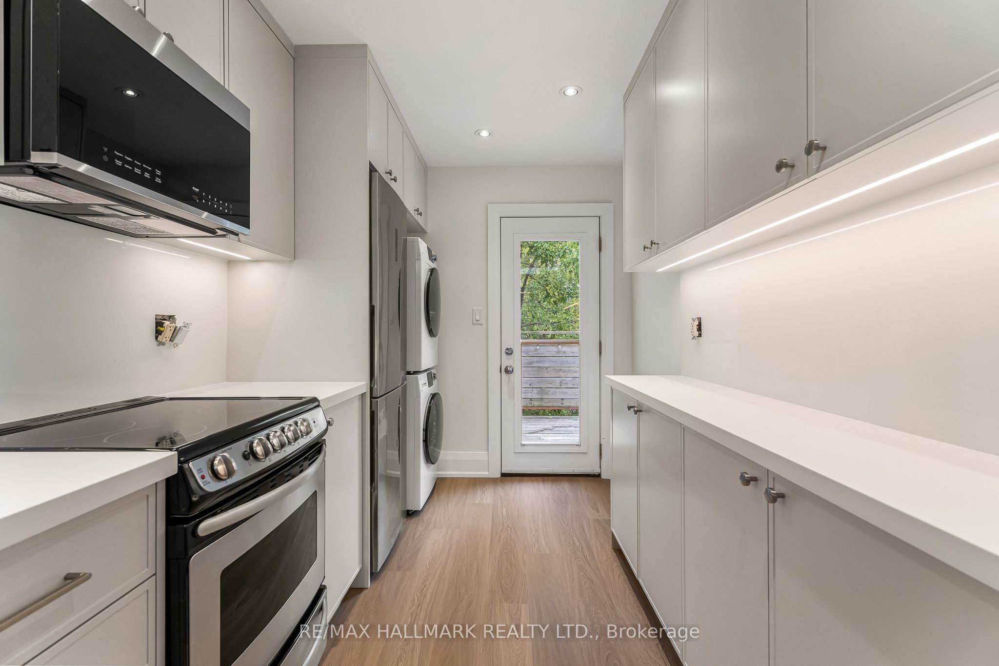 229 Kingston Road Upper, Toronto, ON M4L 1T5 photo 5