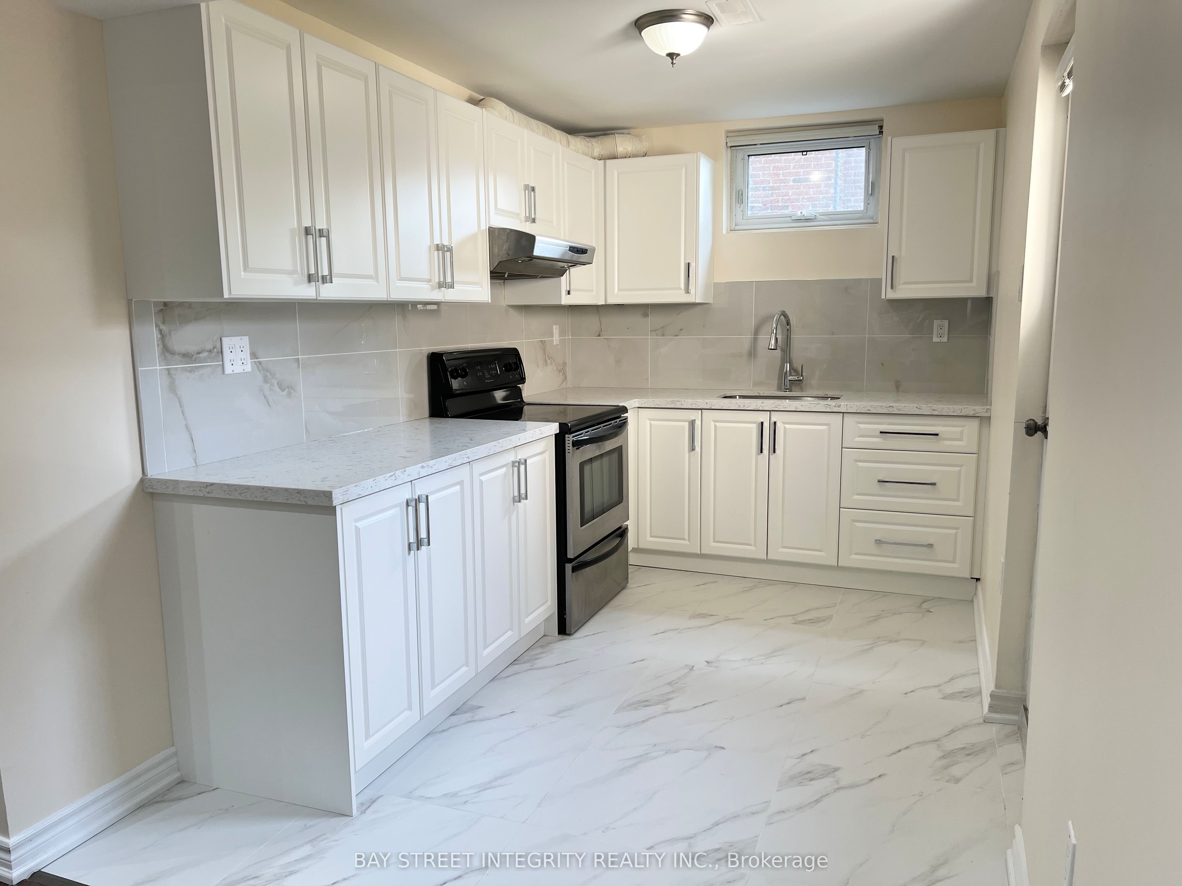 61 Morbank Drive, Toronto, ON M1V 2M1 photo 2