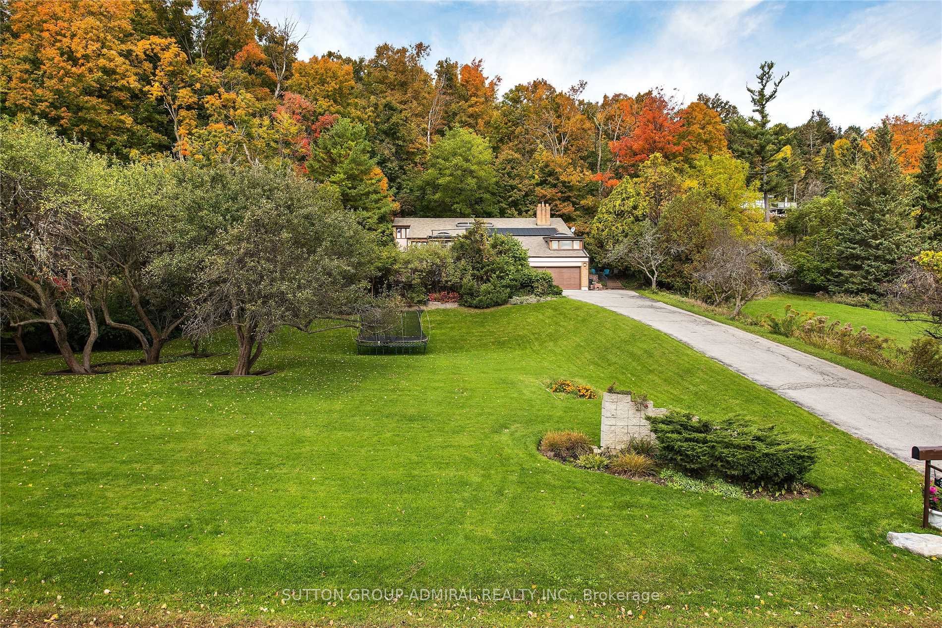 37 Meadowcliffe Drive, Toronto, ON M1M 2X8