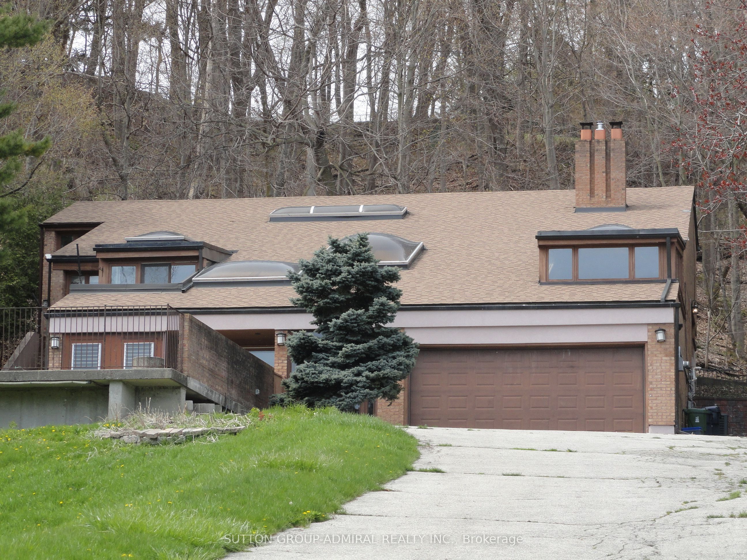 37 Meadowcliffe Drive, Toronto, ON M1M 2X8 photo 2