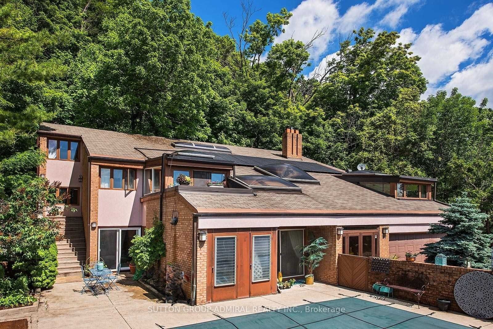 37 Meadowcliffe Drive, Toronto, ON M1M 2X8 photo 3
