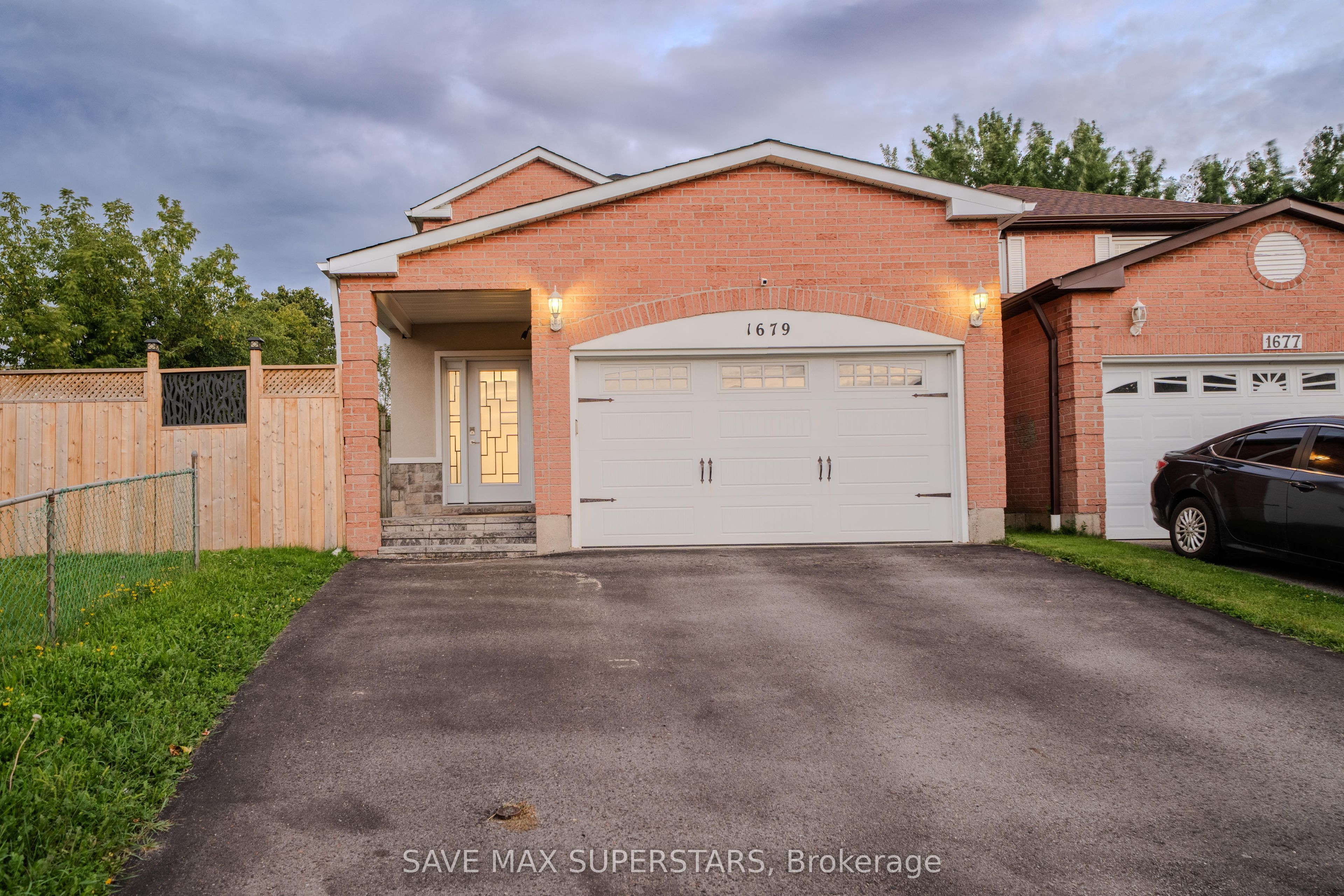 1679 Portland Court, Pickering, ON L1V 5L5 photo 4