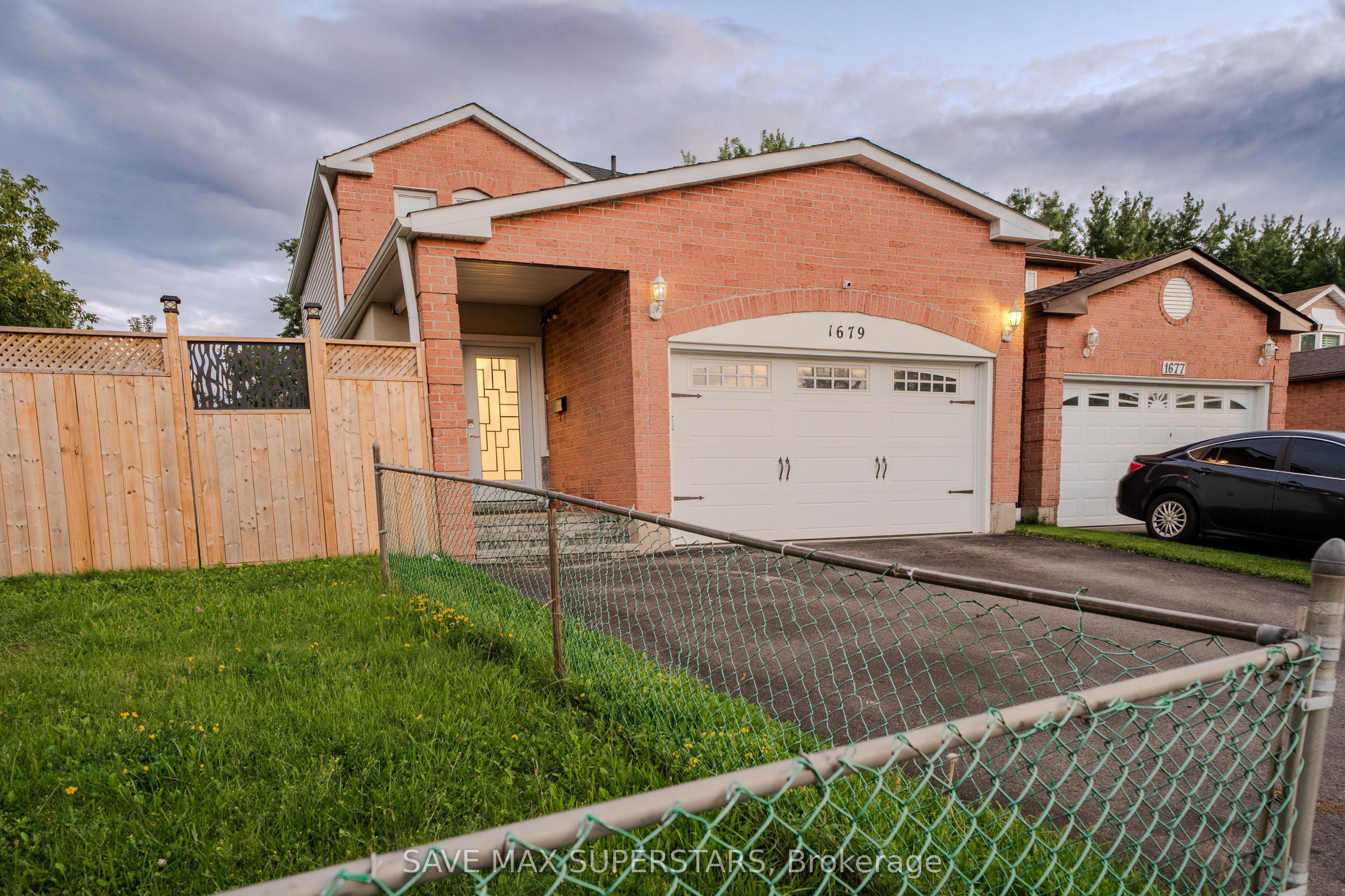 1679 Portland Court, Pickering, ON L1V 5L5 photo 5