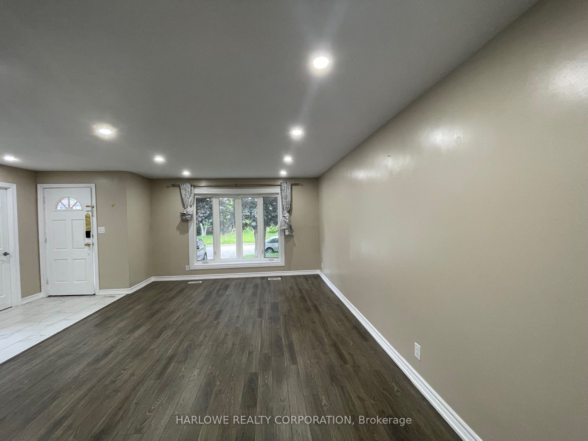909 Reytan Boulevard Main, Pickering, ON L1W 1Y9 photo 3