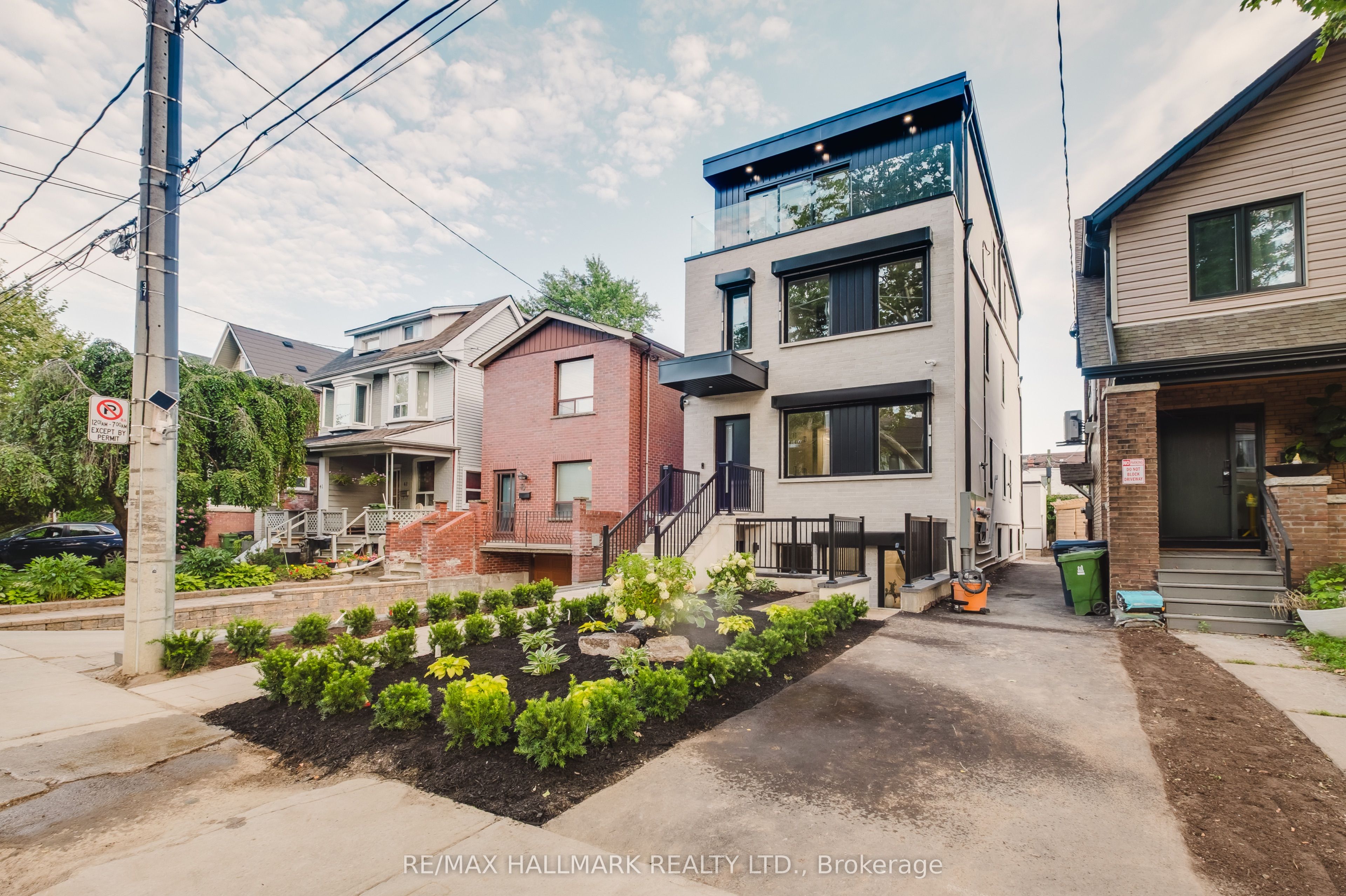 37 MILVERTON Boulevard Garden Suite, Toronto, ON M4J 1T5 photo 2