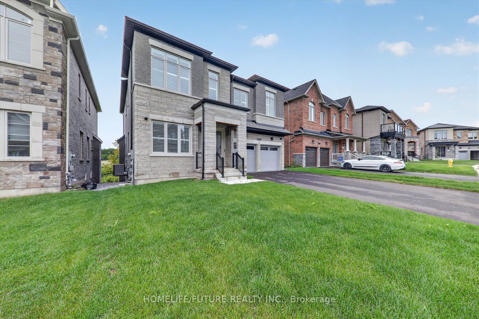 2939 Grindstone Crescent, Pickering, ON L1X 0R5 photo 3