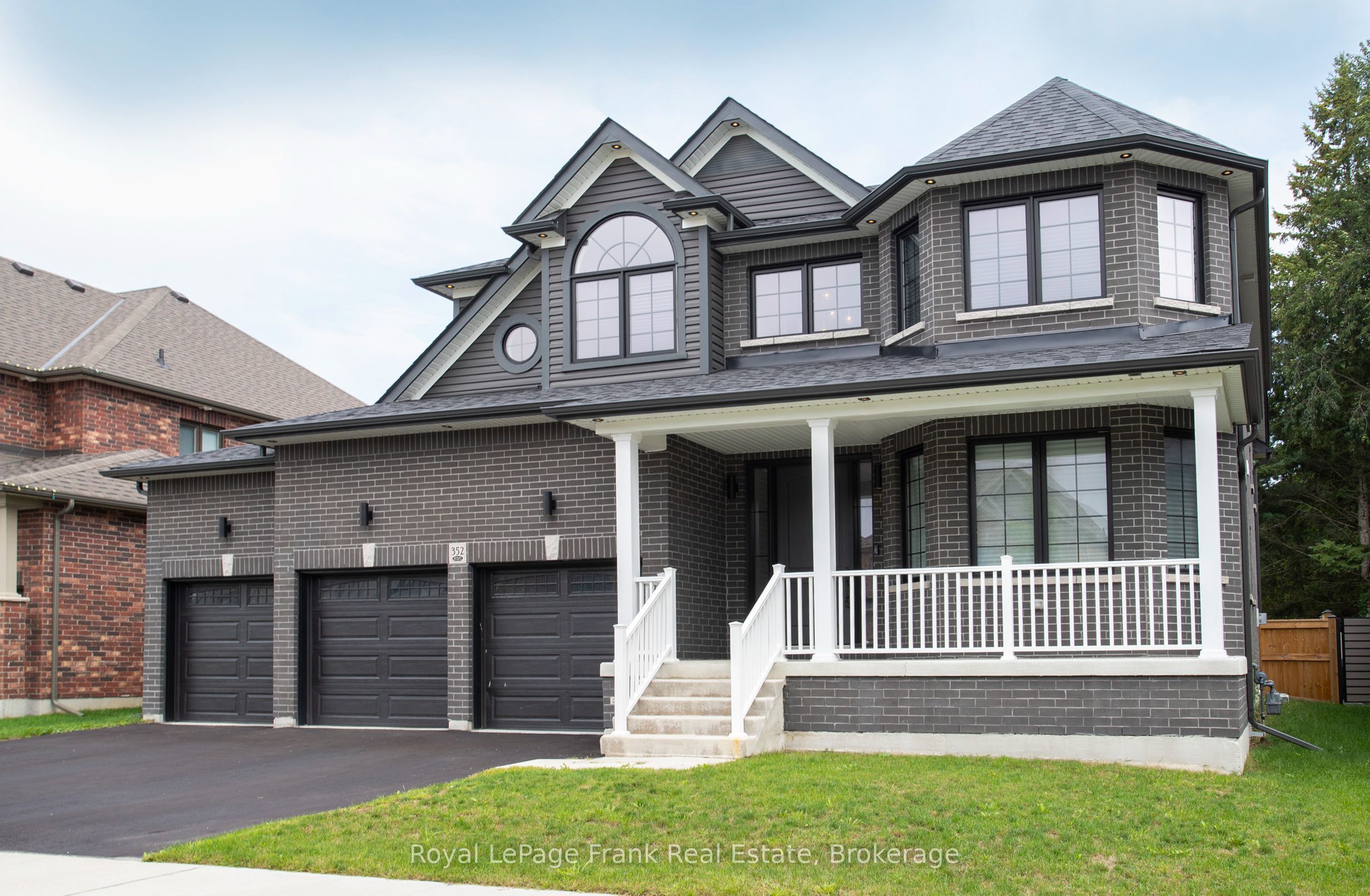 352 Northglen Boulevard, Clarington, ON L1C 7E2 photo 3