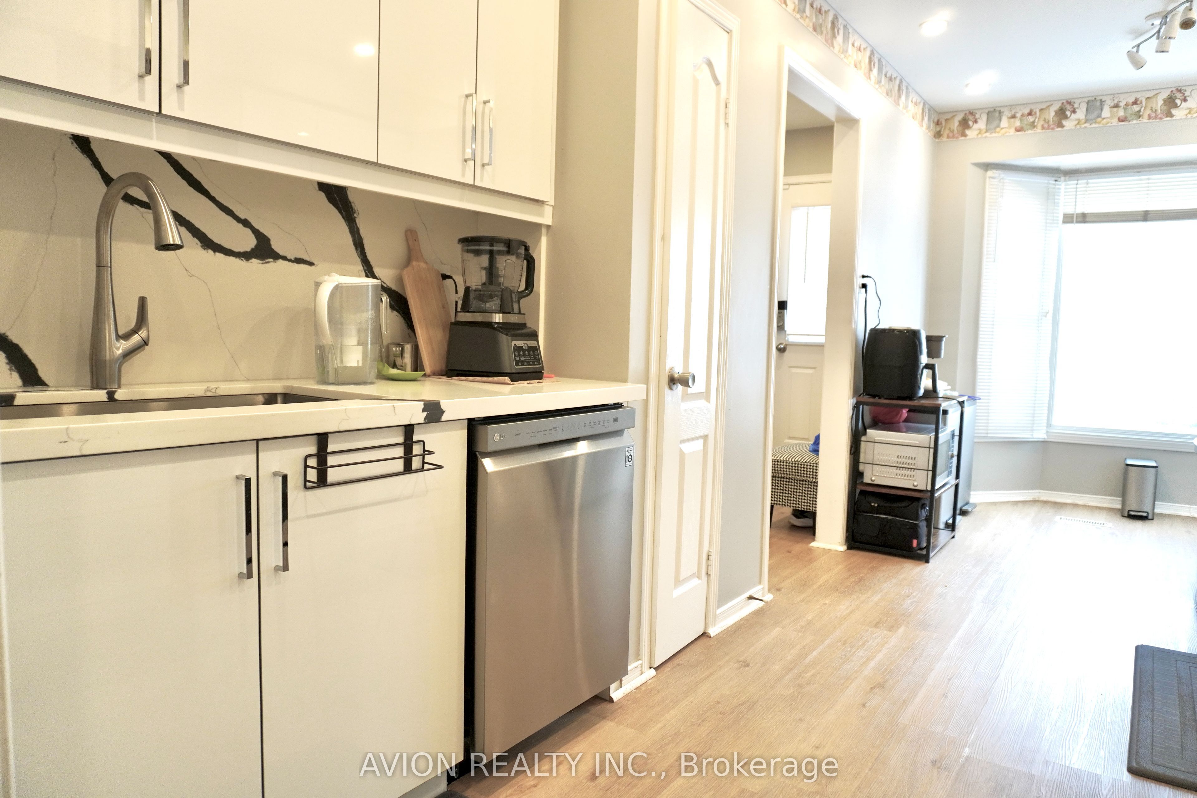 70 Barnes Drive, Ajax, ON L1S 5G5 photo 3