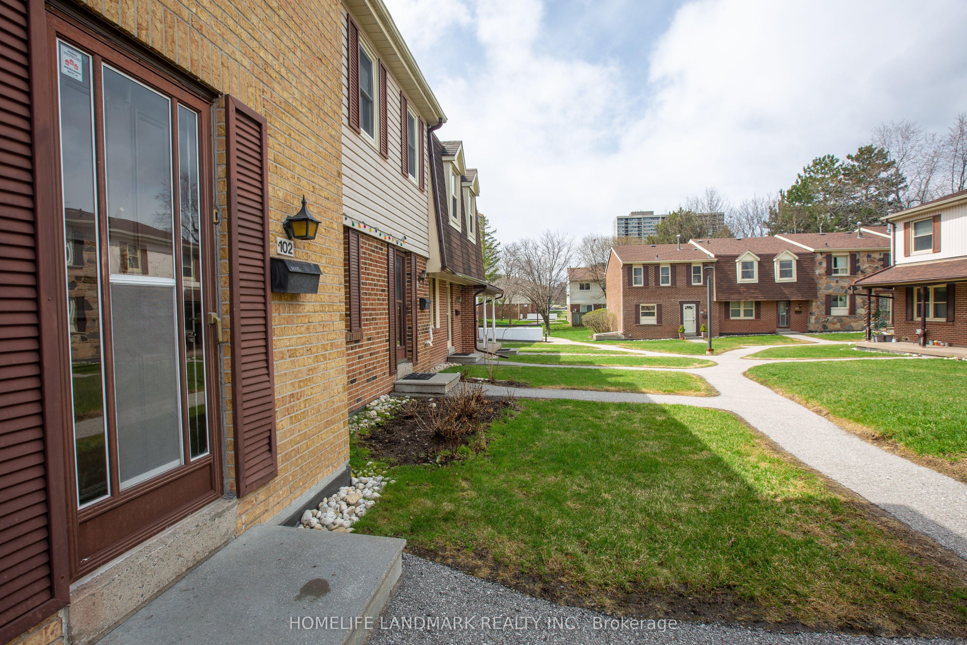 91 L'amoreaux Drive S 102, Toronto, ON M1W 2J8 photo 2