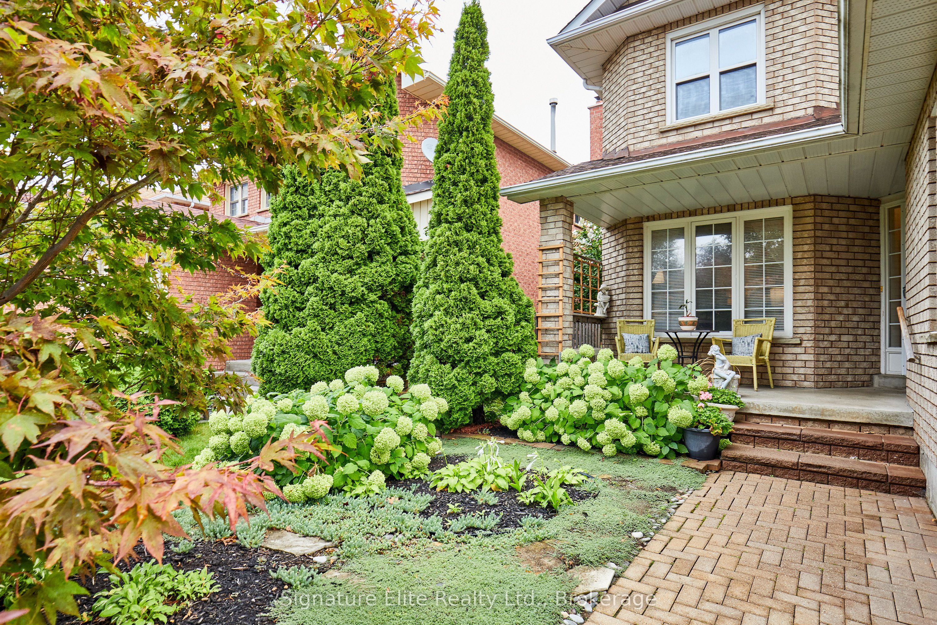 33 Waller Street, Whitby, ON L1R 1Z8 photo 2