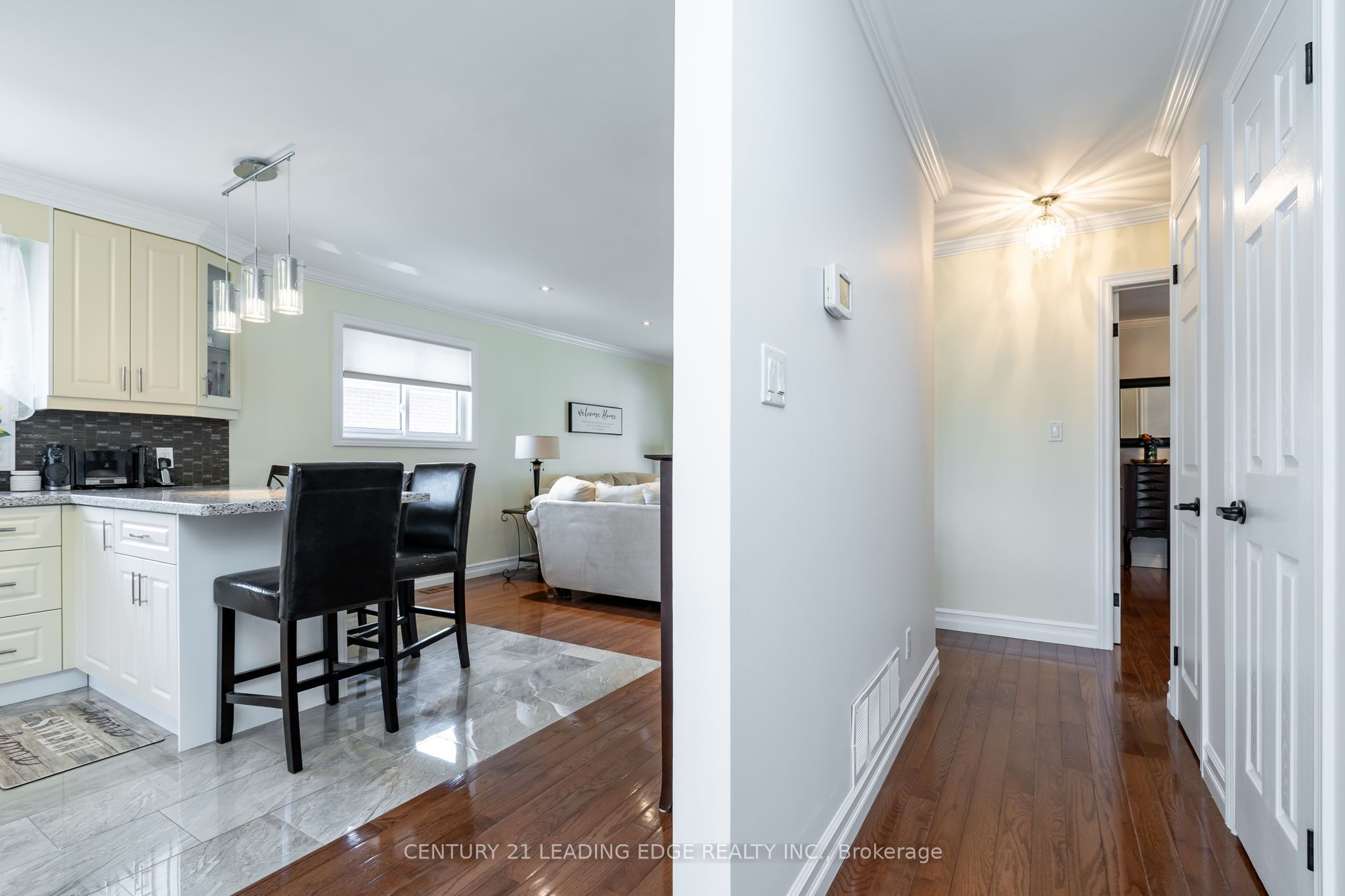 258 Nipigon Street, Oshawa, ON L1J 4N7 photo 4