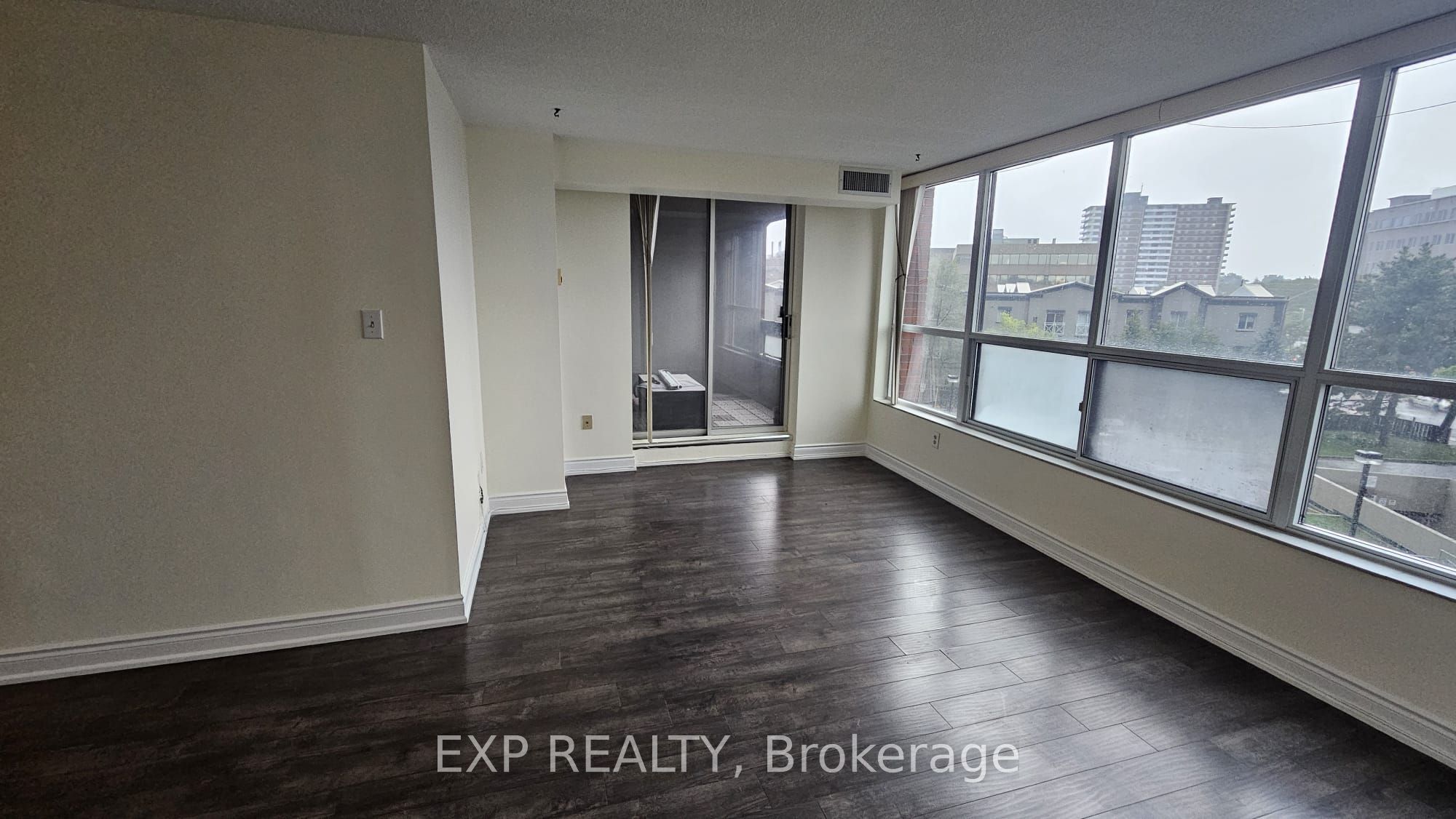 2365 Kennedy Road 407, Toronto, ON M1T 3S6 photo 5