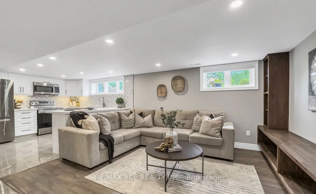 52 Ivorwood Crescent Bsmt, Toronto, ON M1R 2X4 photo 3