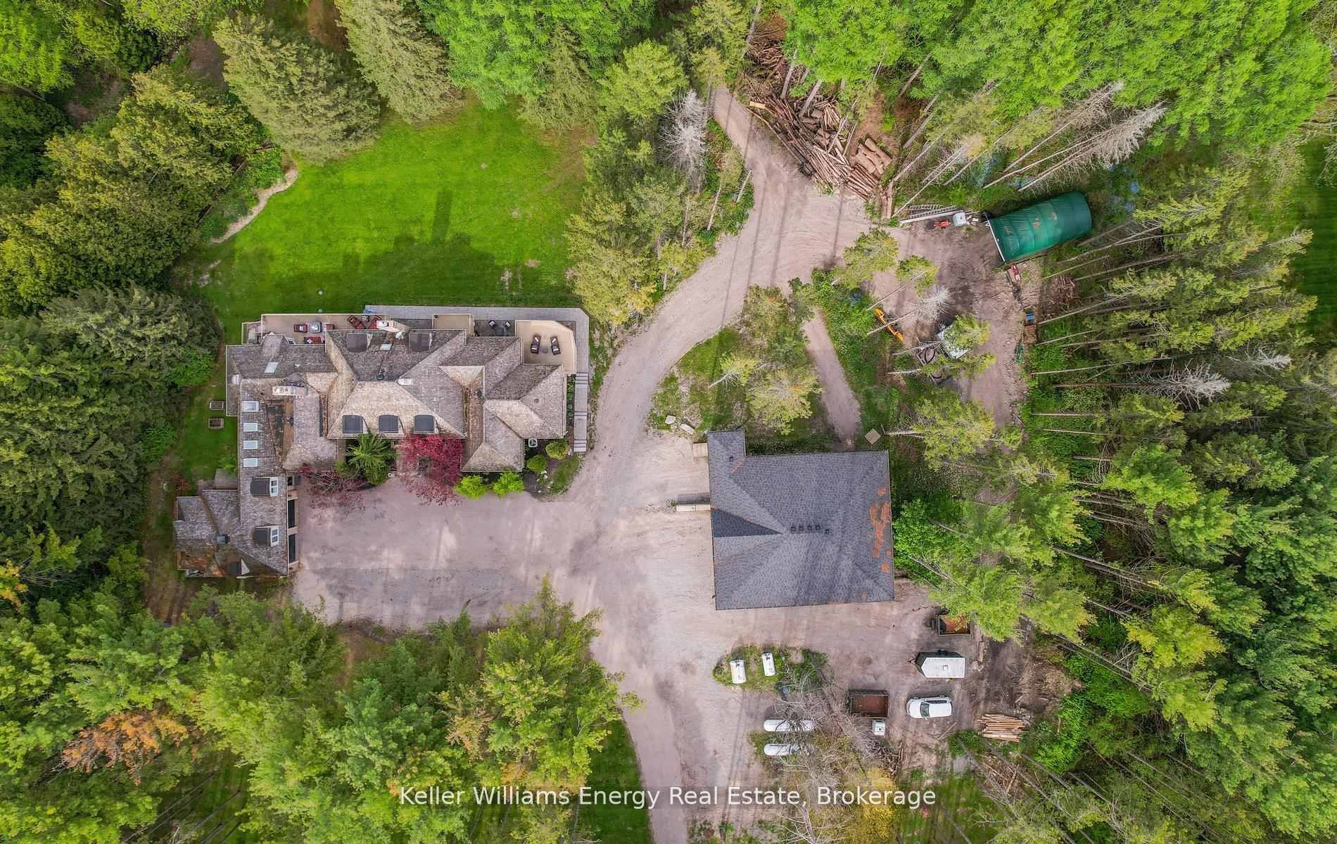 7925 Cedarbrook Trail, Whitby, ON L1M 1L9 photo 3