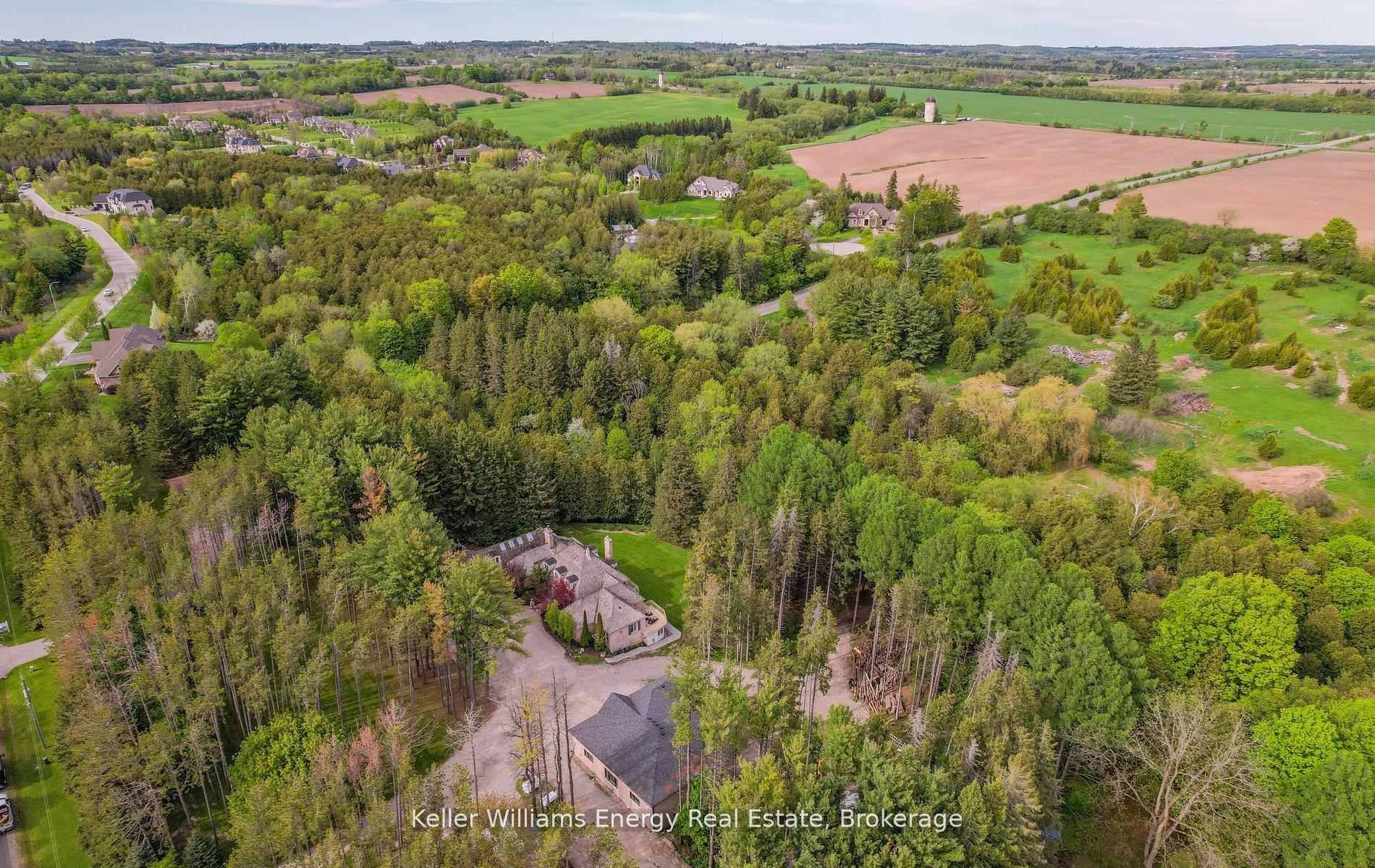 7925 Cedarbrook Trail, Whitby, ON L1M 1L9 photo 4
