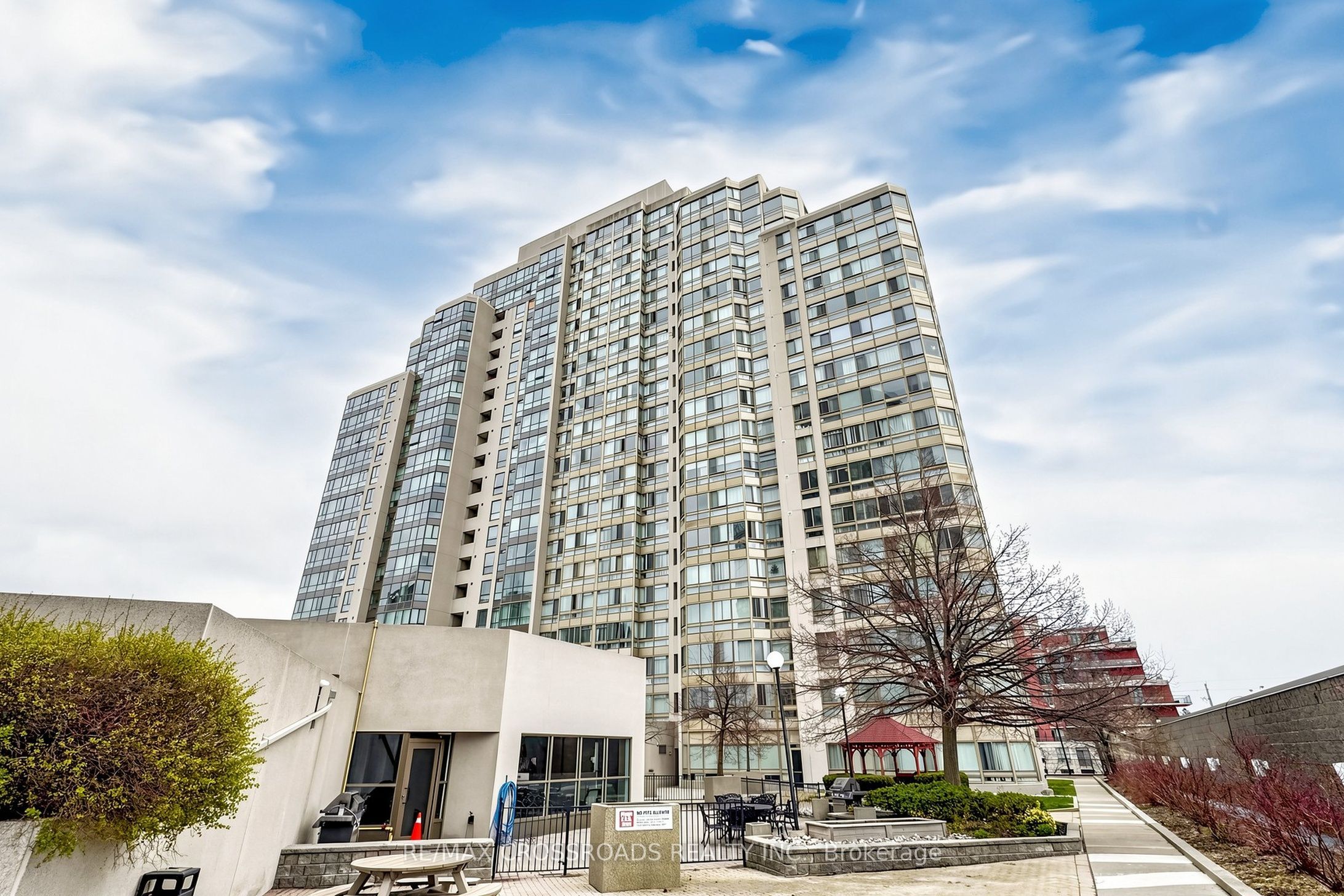 3233 Eglinton Avenue E 511, Toronto, ON M1J 3N6 photo 2