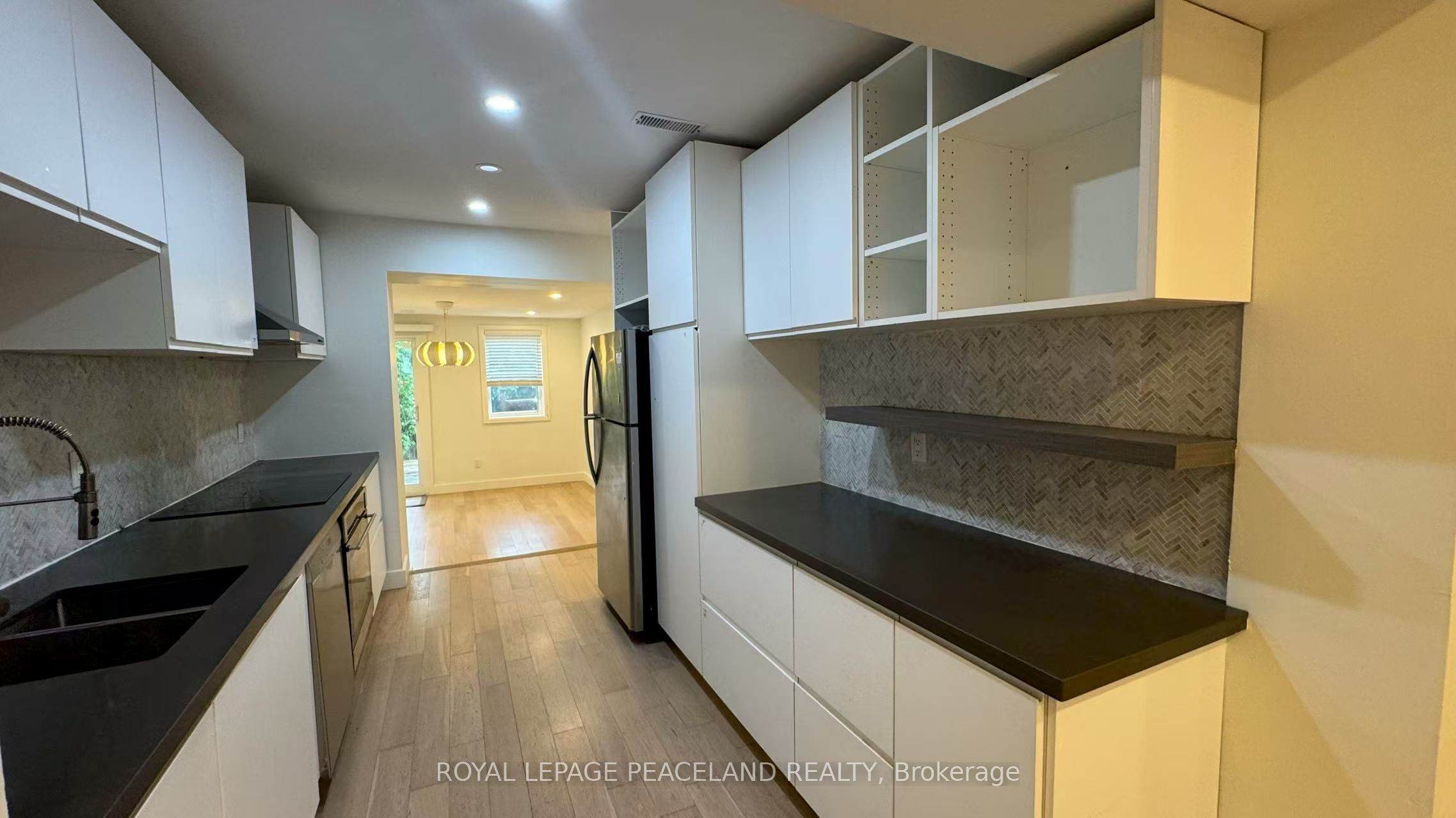 19 Tardree Place UPPER, Toronto, ON M1R 3X2 photo 5