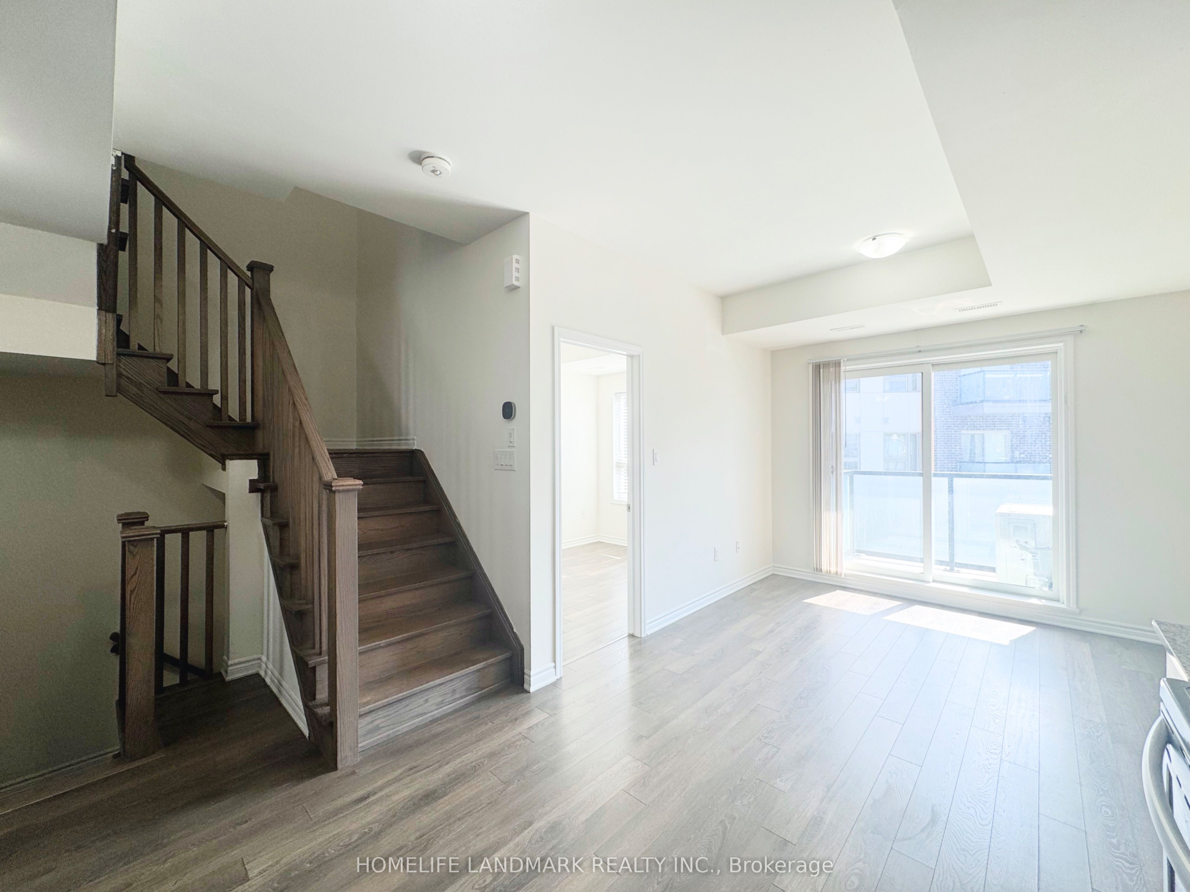 1085 Danforth Road 214, Toronto, ON M1J 0B2 photo 4