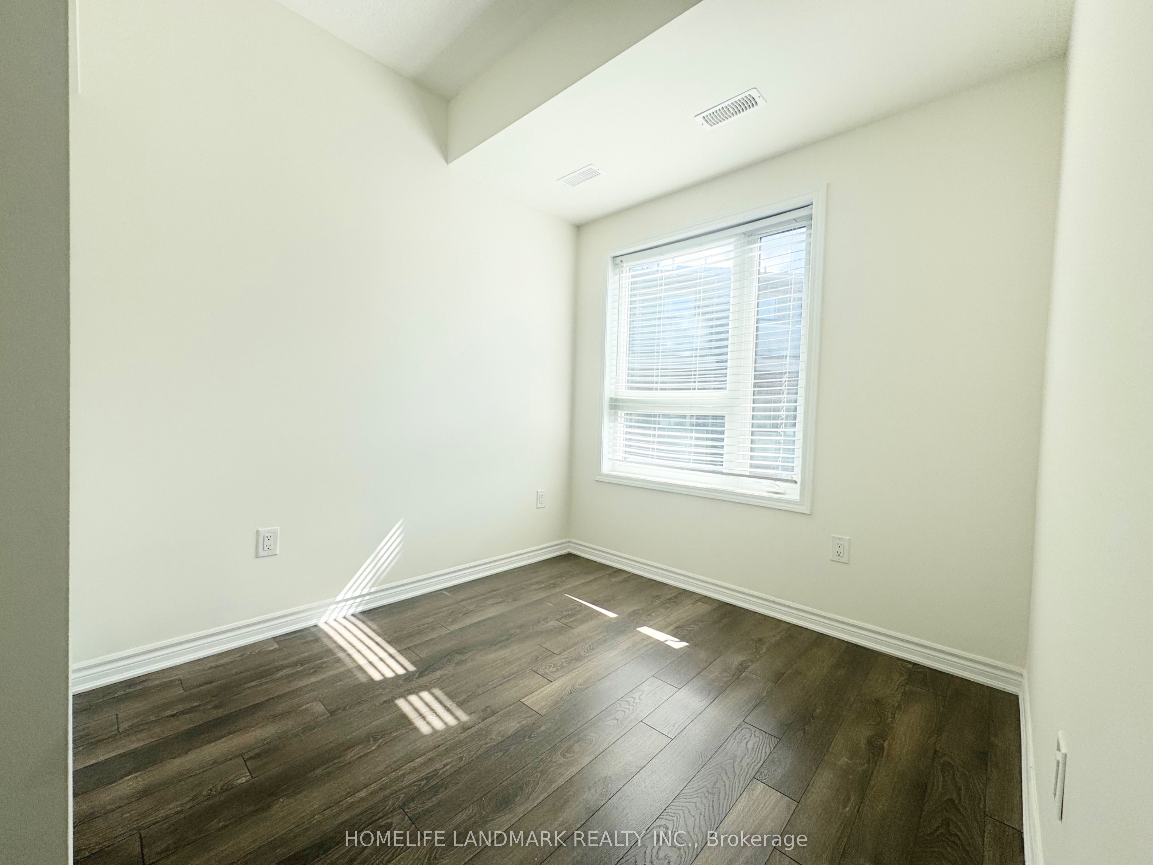 1085 Danforth Road 214, Toronto, ON M1J 0B2 photo 5