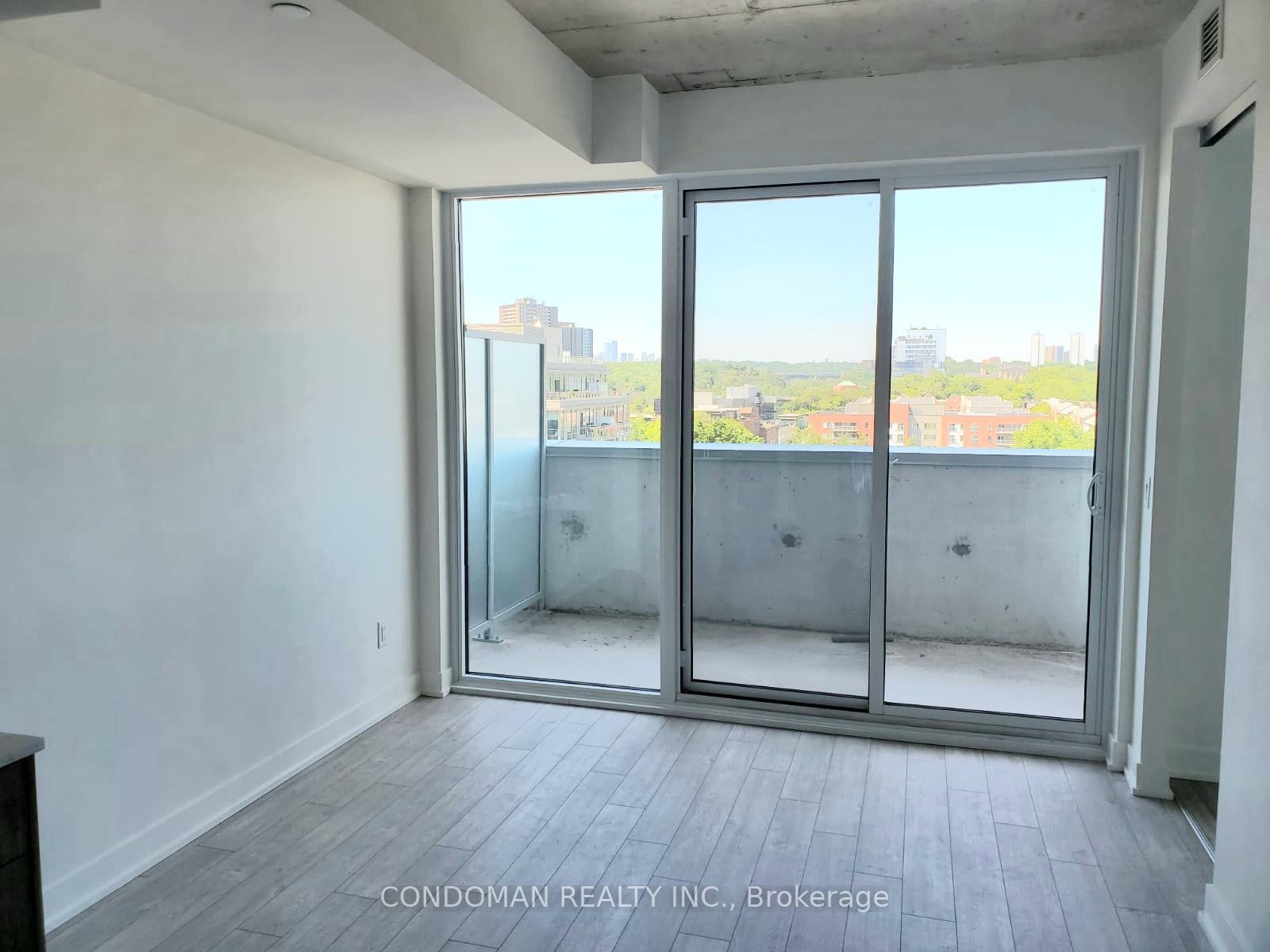 30 Baseball Place 926, Toronto, ON M4M 0E8 photo 2