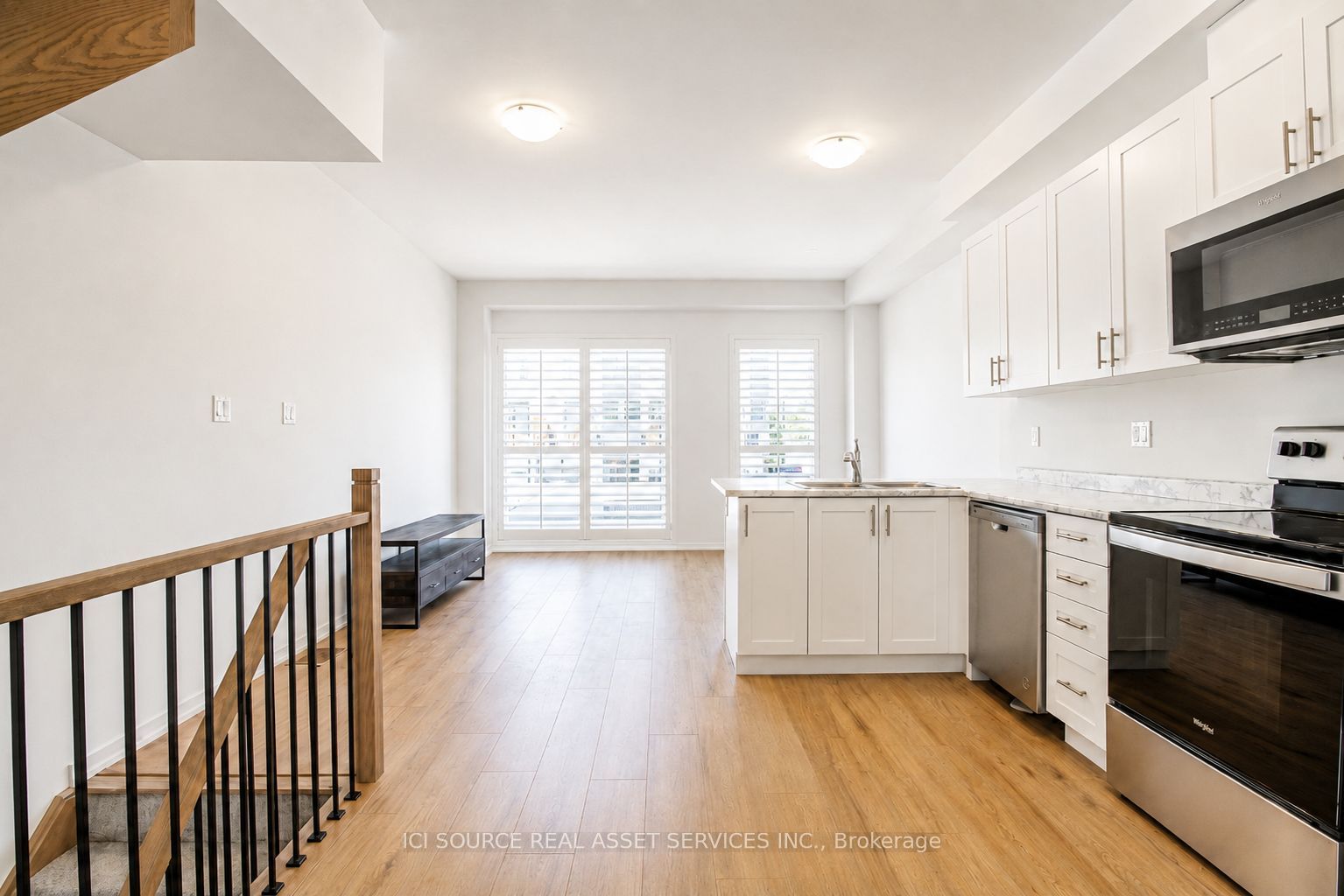14 Bateson Street, Ajax, ON L1S 7M3 photo 4