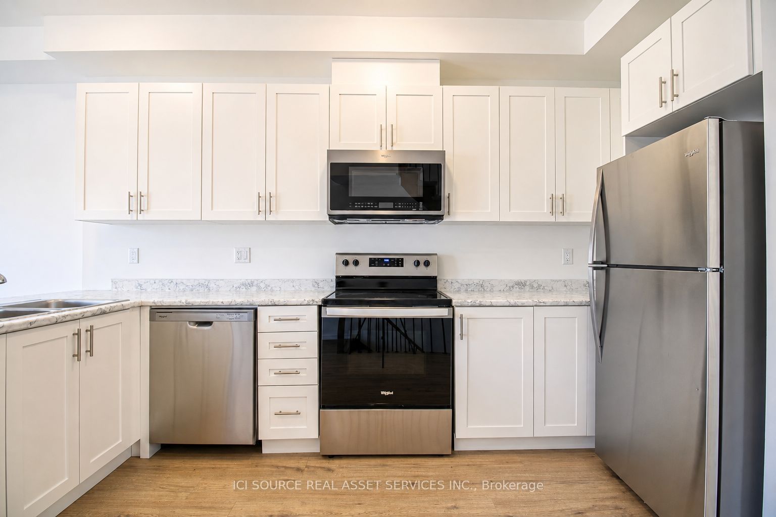 14 Bateson Street, Ajax, ON L1S 7M3 photo 5