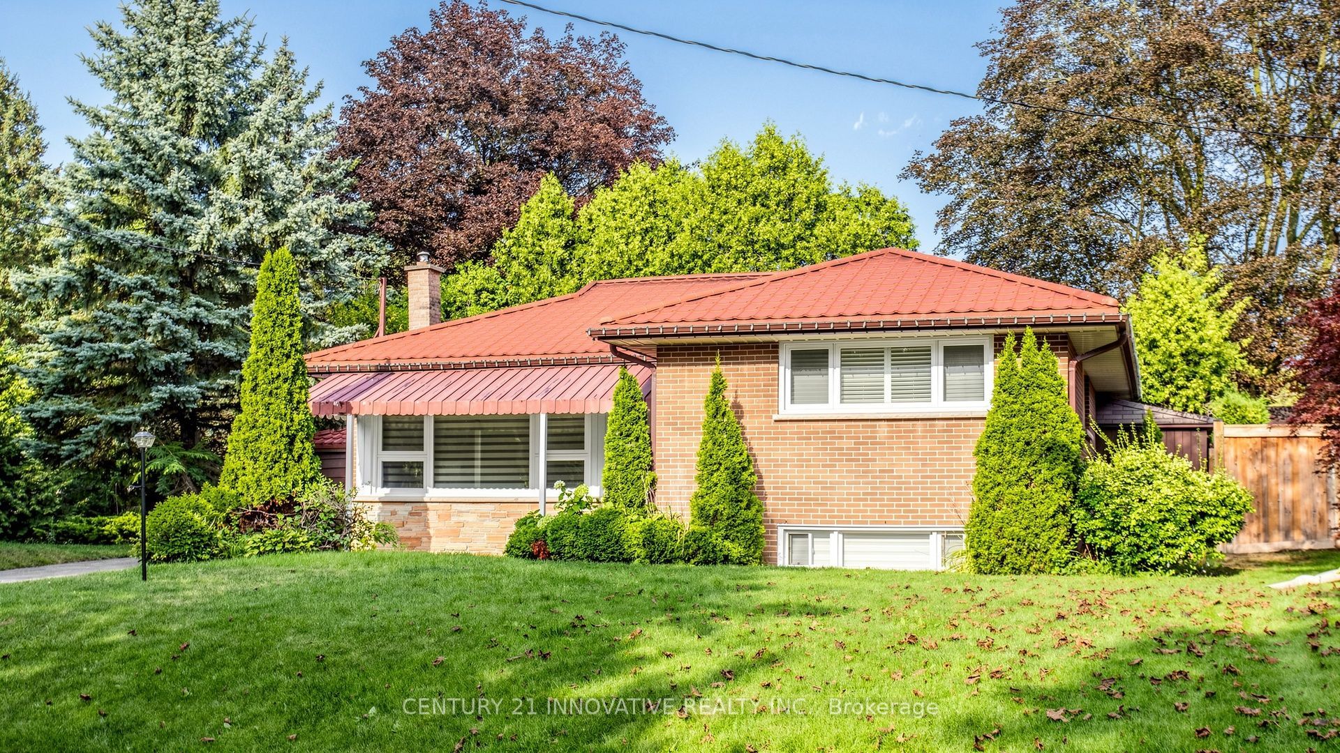 161 Heather Court, Oshawa, ON L1G 6M2 photo 2