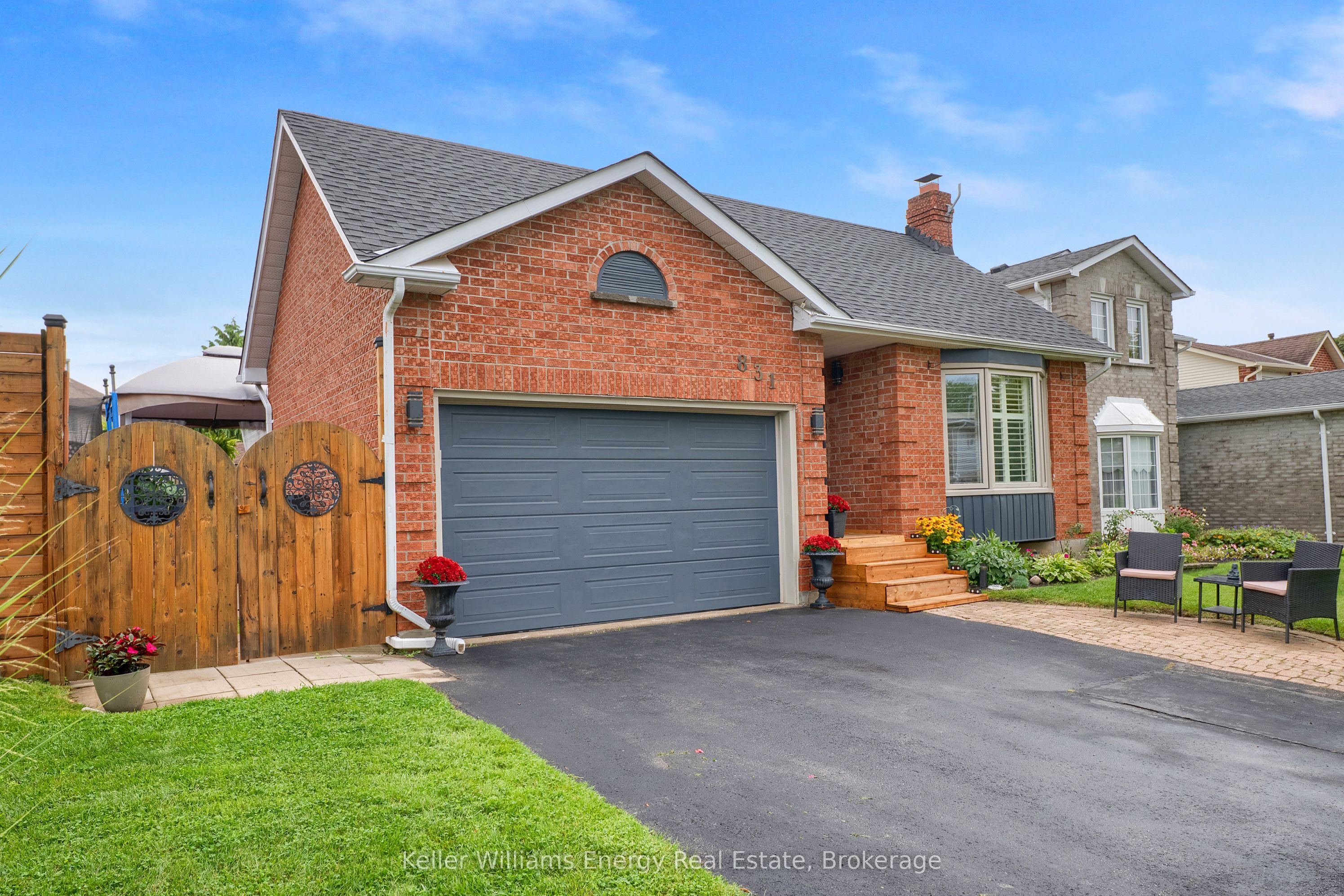 831 Lavis Street, Oshawa, ON L1K 1W8 photo 3