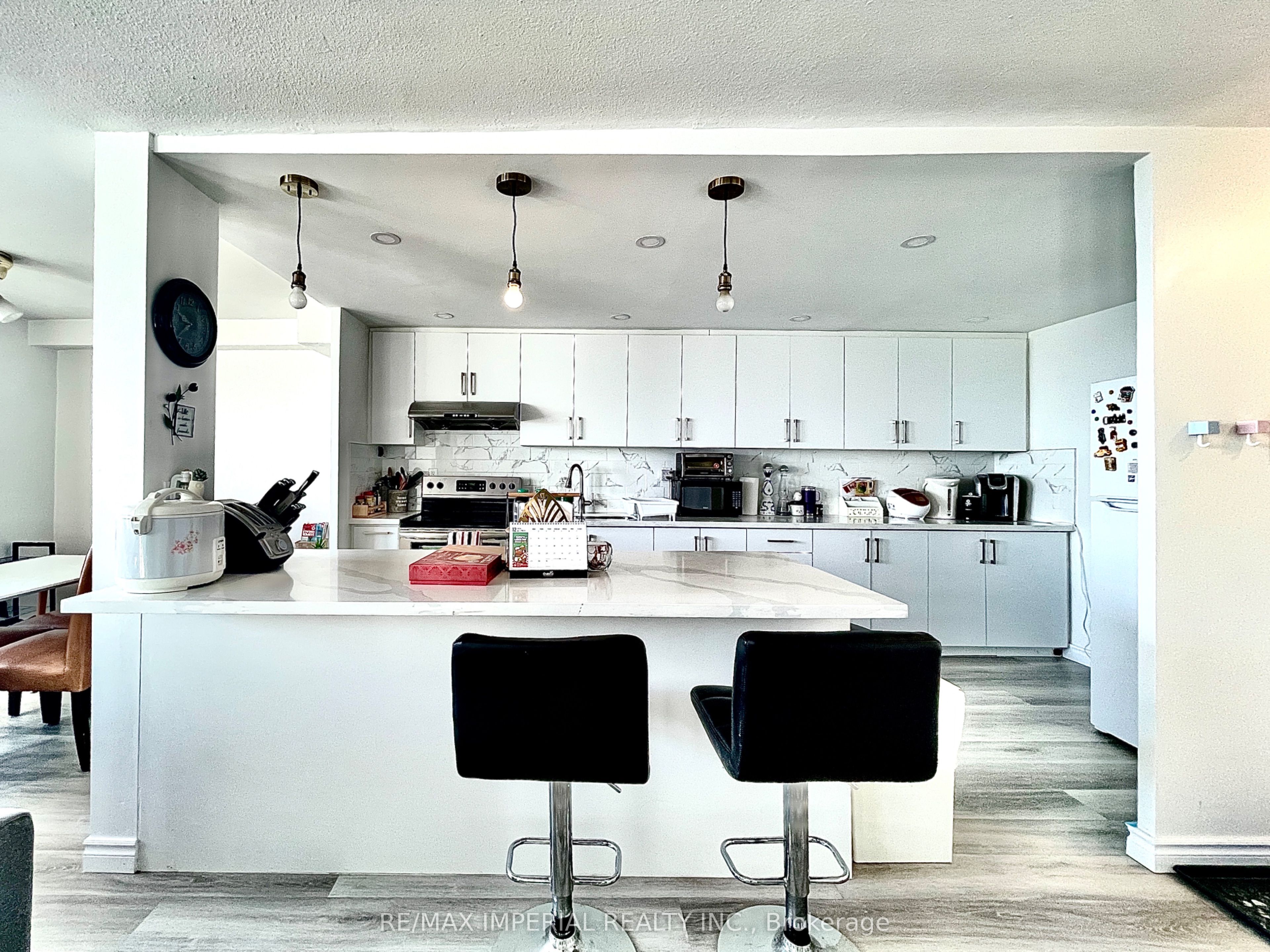 270 Palmdale Drive 1807, Toronto, ON M1T 3N8 photo 3