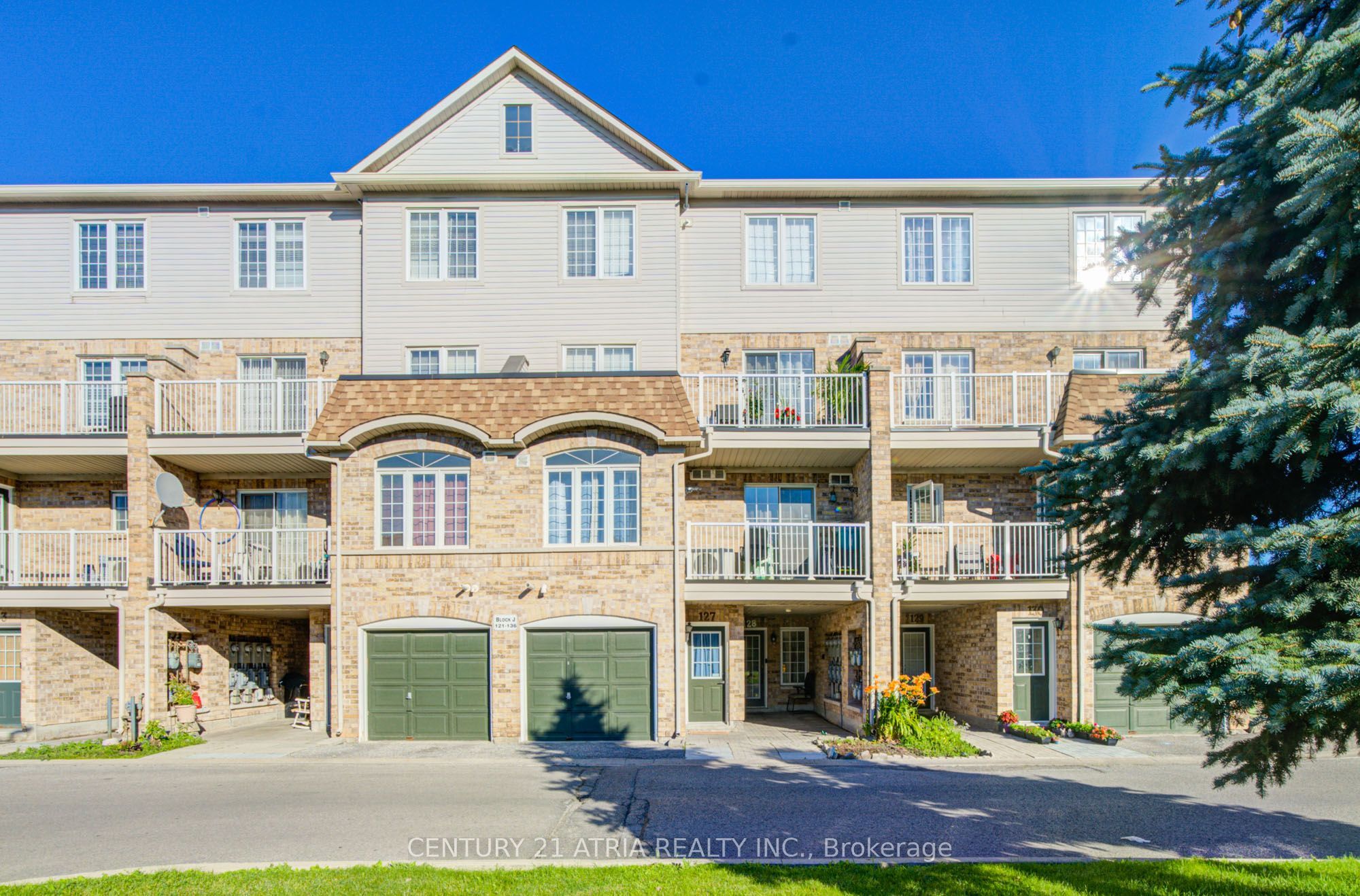 200 Mclevin Avenue 127, Toronto, ON M1B 6C6