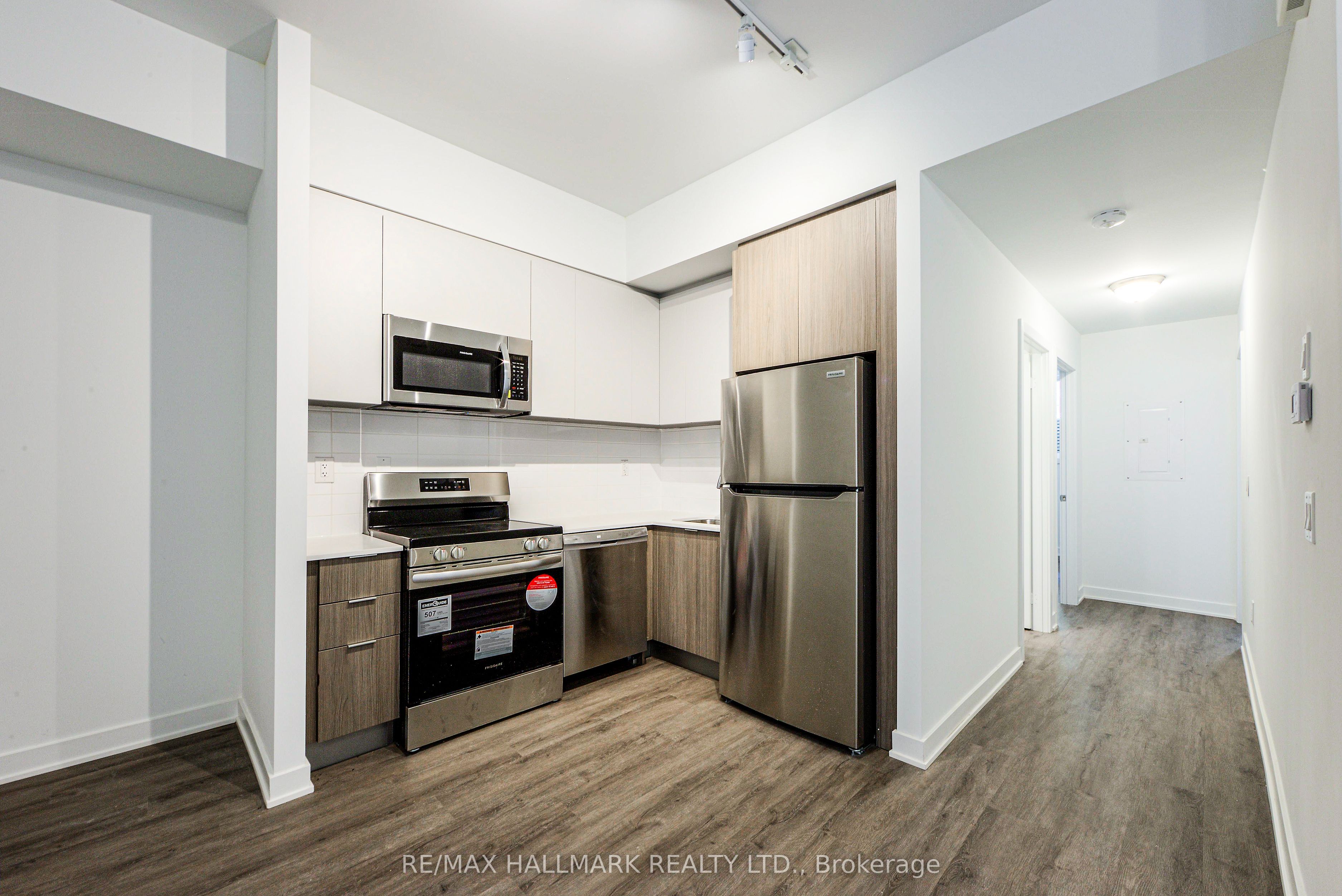 35 Danforth Road 103, Toronto, ON M1L 0J6 photo 2