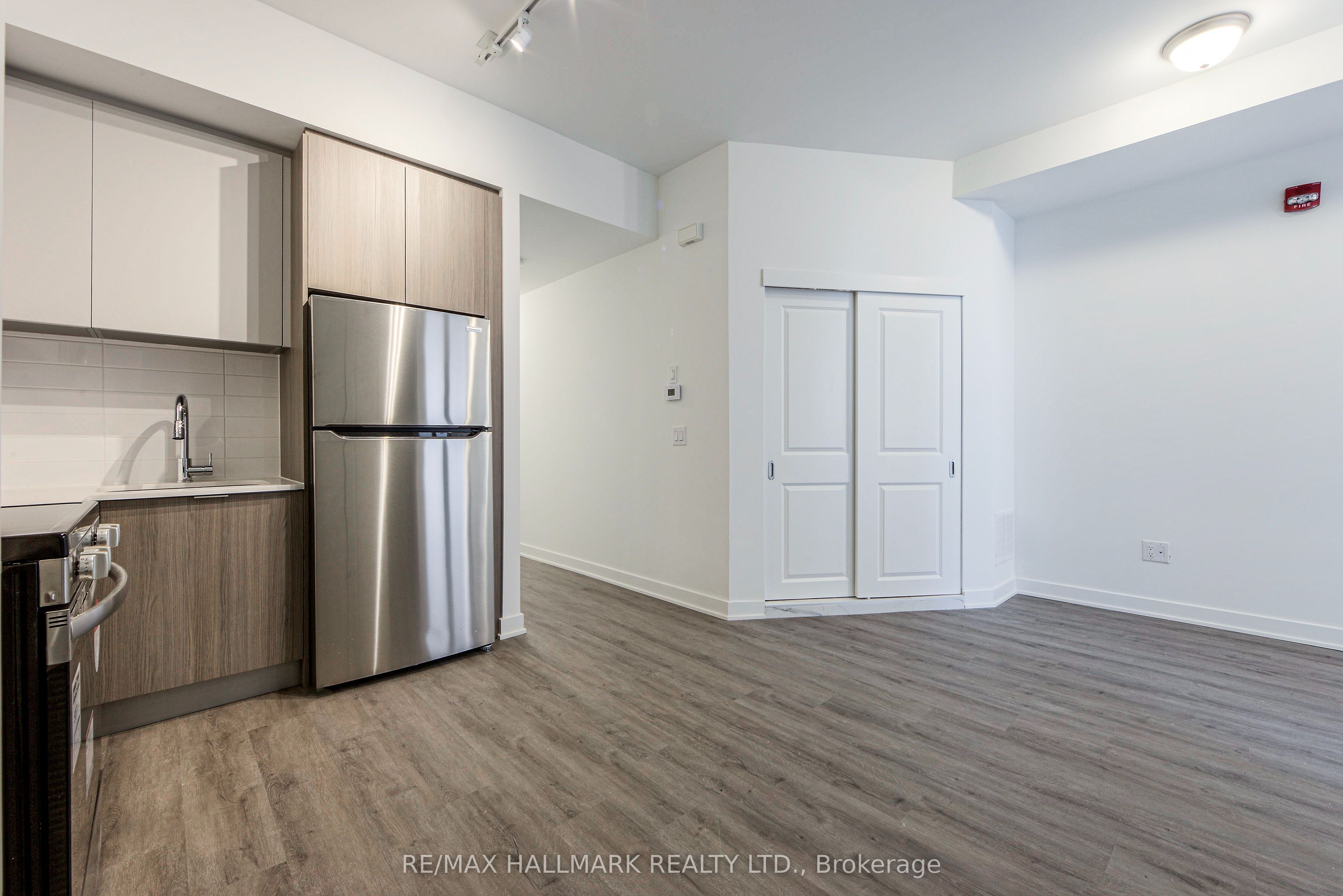 35 Danforth Road 103, Toronto, ON M1L 0J6 photo 5