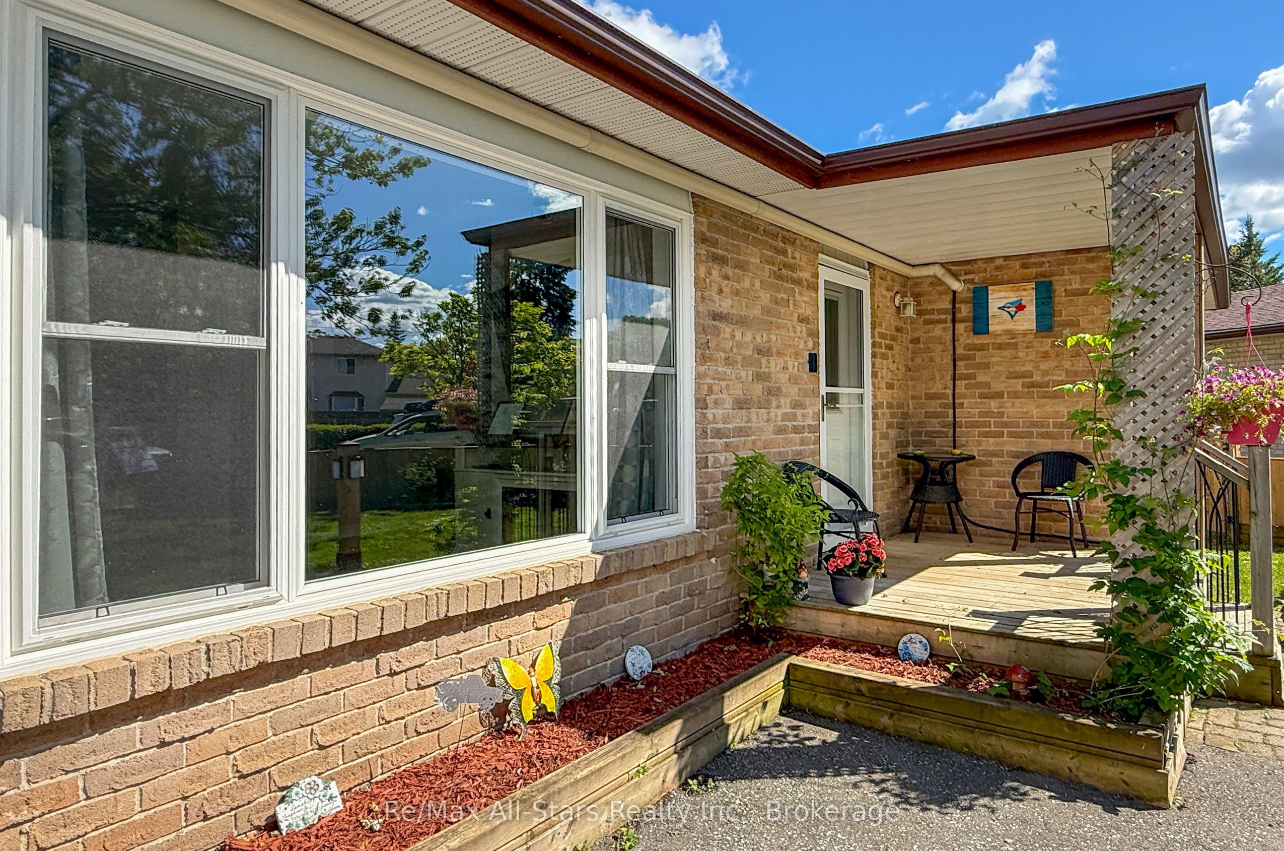 158 Blossom Court, Scugog, ON L9L 1G5 photo 2
