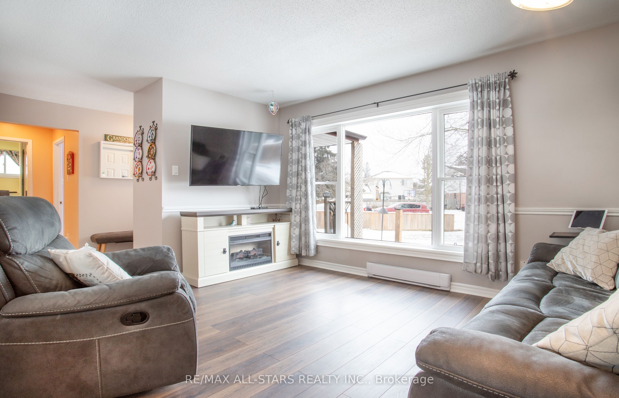 158 Blossom Court, Scugog, ON L9L 1G5 photo 3