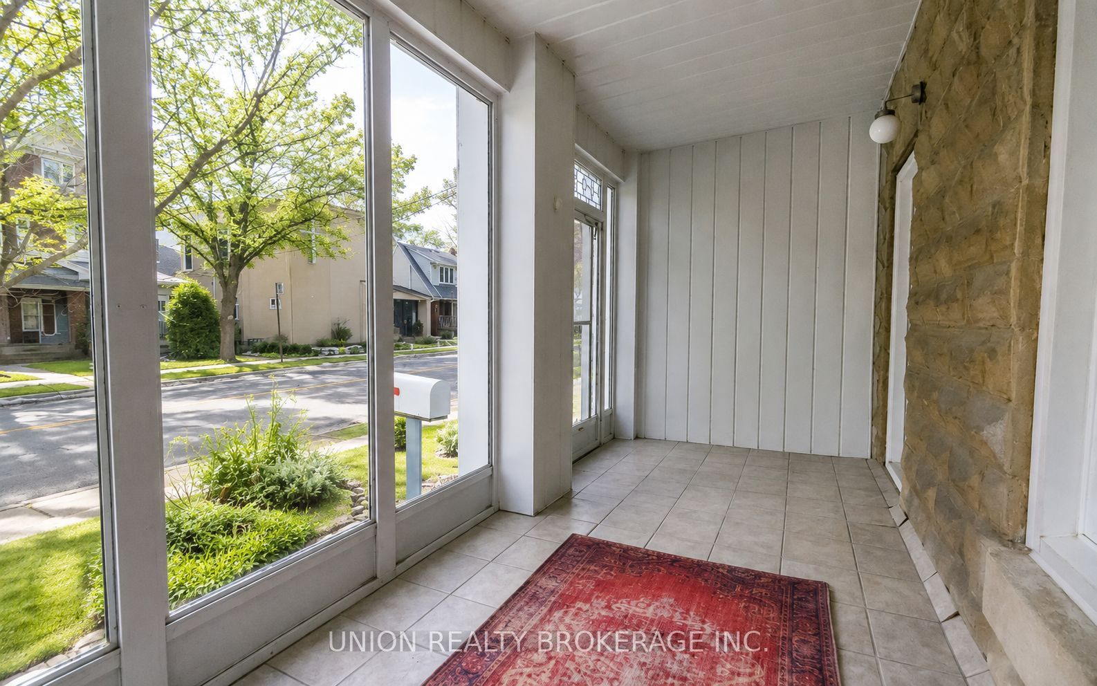 368 Main Street Upper (Unit A), Toronto, ON M4C 4X8 photo 3