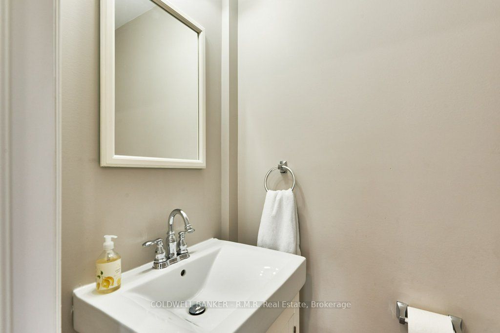 63 Orchard View Boulevard, Oshawa, ON L1G 3N8 photo 5