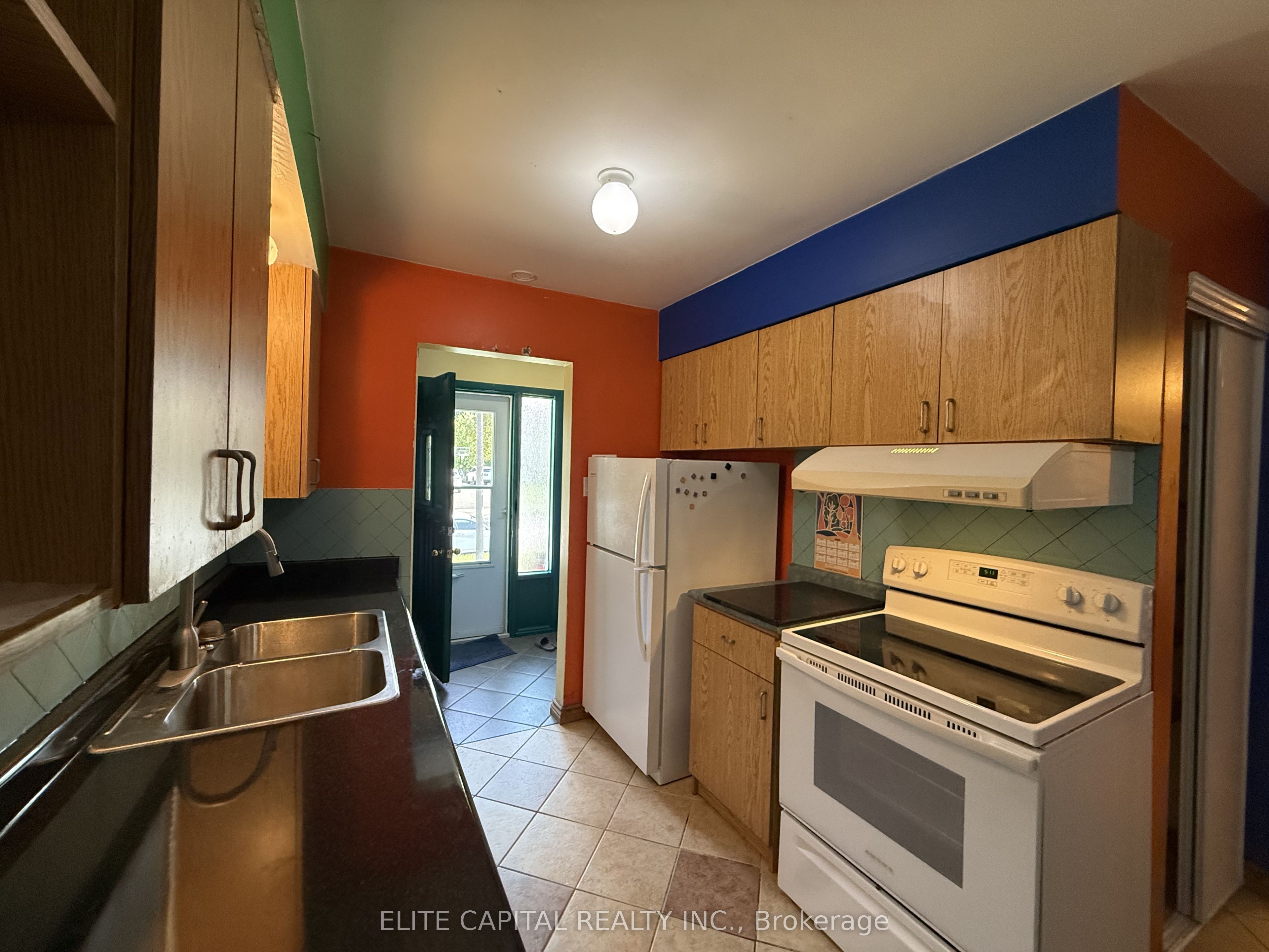 332 Burrows Hall Boulevard, Toronto, ON M1B 1H7 photo 4