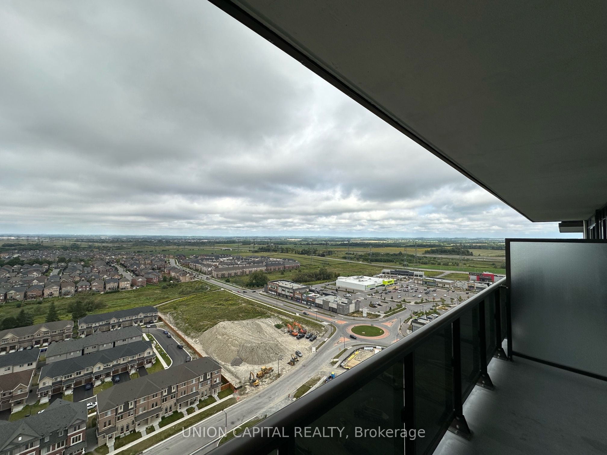 2550 Simcoe Street N 2221, Oshawa, ON L1L 0R5 photo 5